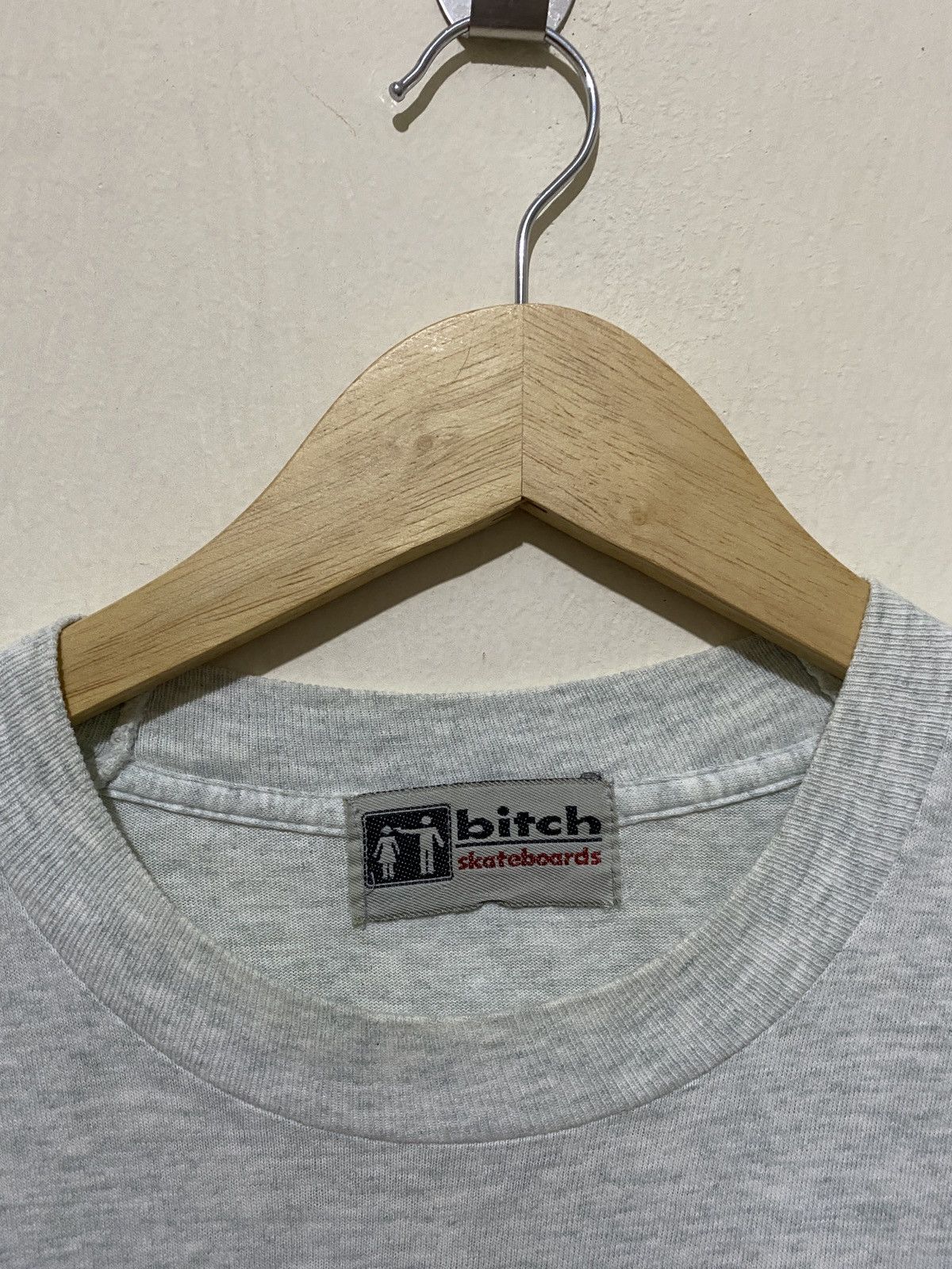 Girl Skateboards Vintage Bitch Skateboards Tee Size US L / EU 52-54 / 3 - 5 Thumbnail