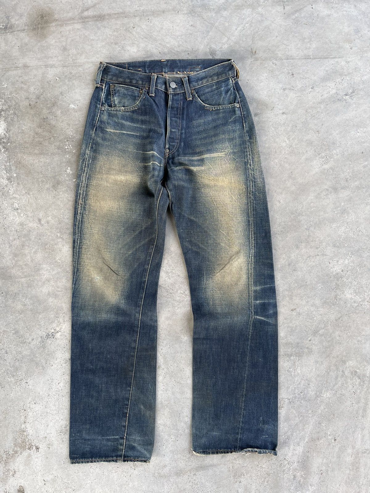 Levi's Vintage Clothing Levi’s Capital E back buckle 501XX made in japan Size US 30 / EU 46 - 1 Thumbnail