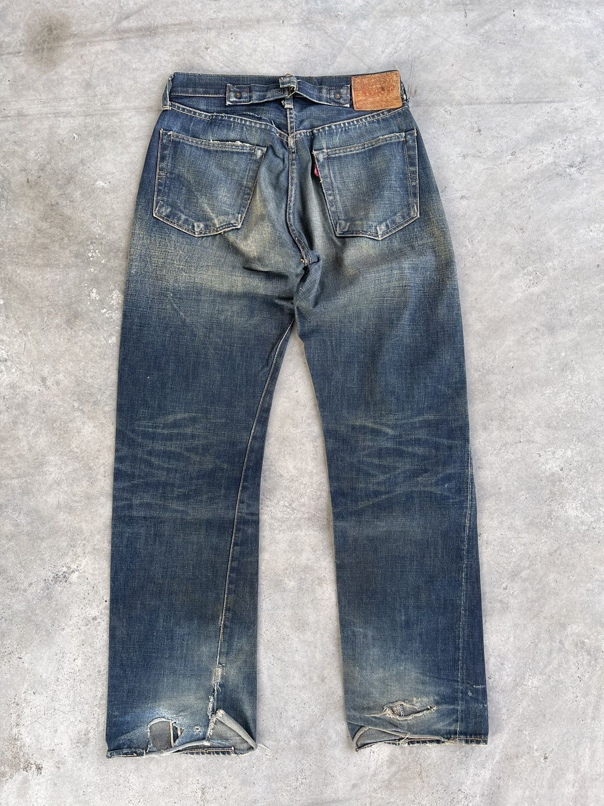 Levi's Vintage Clothing Levi’s Capital E back buckle 501XX made in japan Size US 30 / EU 46 - 2 Thumbnail
