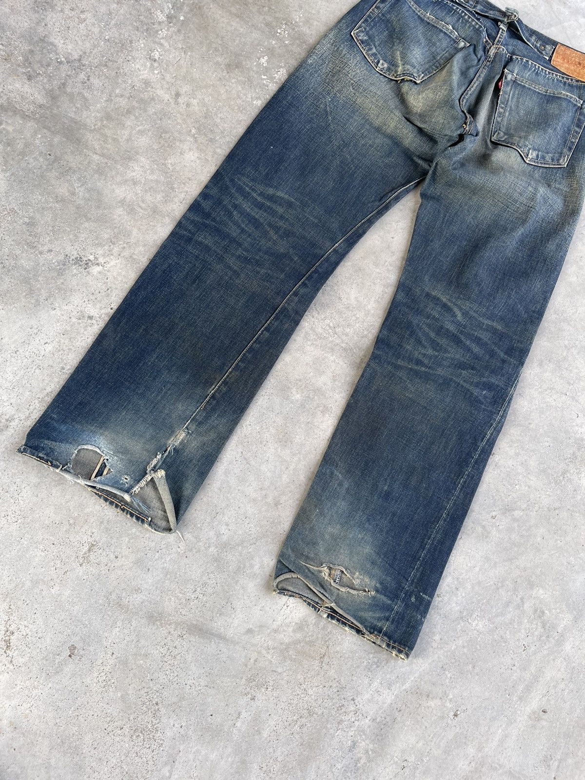 Levi's Vintage Clothing Levi’s Capital E back buckle 501XX made in japan Size US 30 / EU 46 - 3 Thumbnail