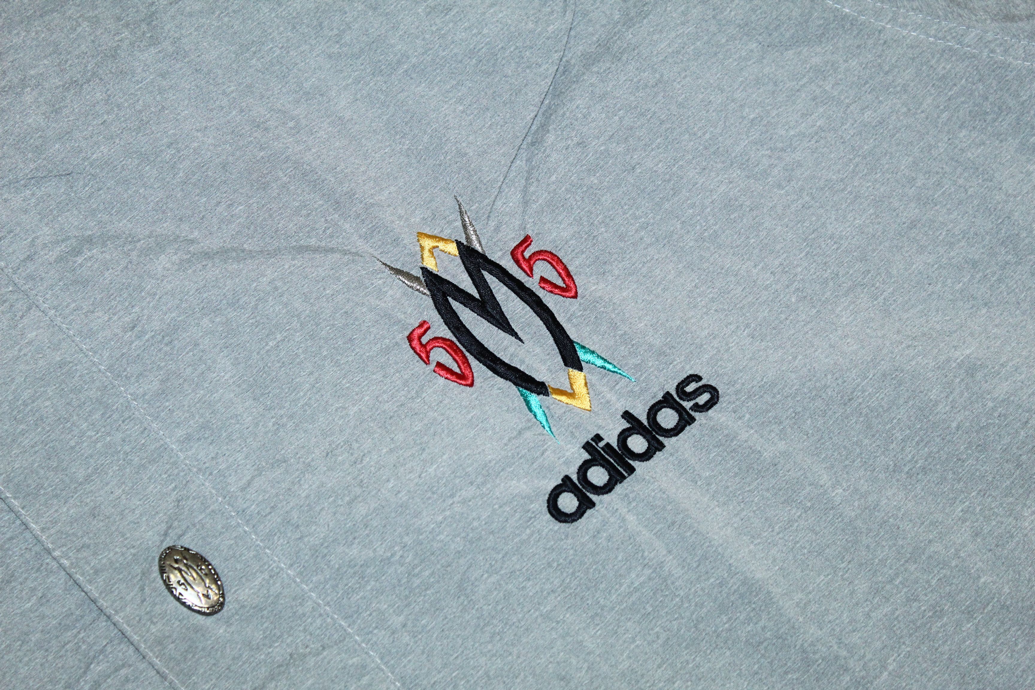 Adidas 💥RARE VTG💥 80s NBA DIKEMBE MUTOMBO #55 ADIDAS Size US M / EU 48-50 / 2 - 3 Thumbnail