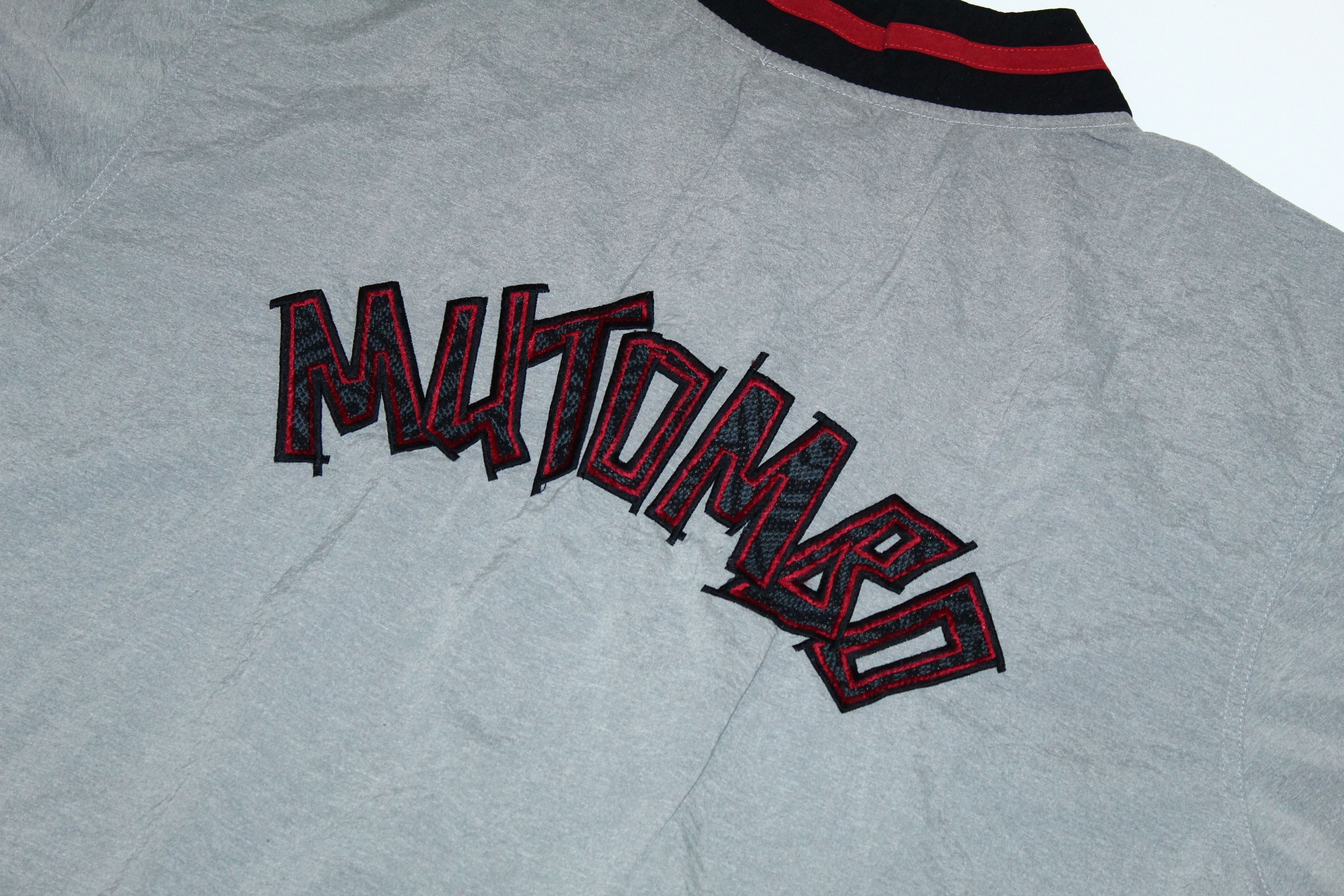 Adidas 💥RARE VTG💥 80s NBA DIKEMBE MUTOMBO #55 ADIDAS Size US M / EU 48-50 / 2 - 5 Thumbnail