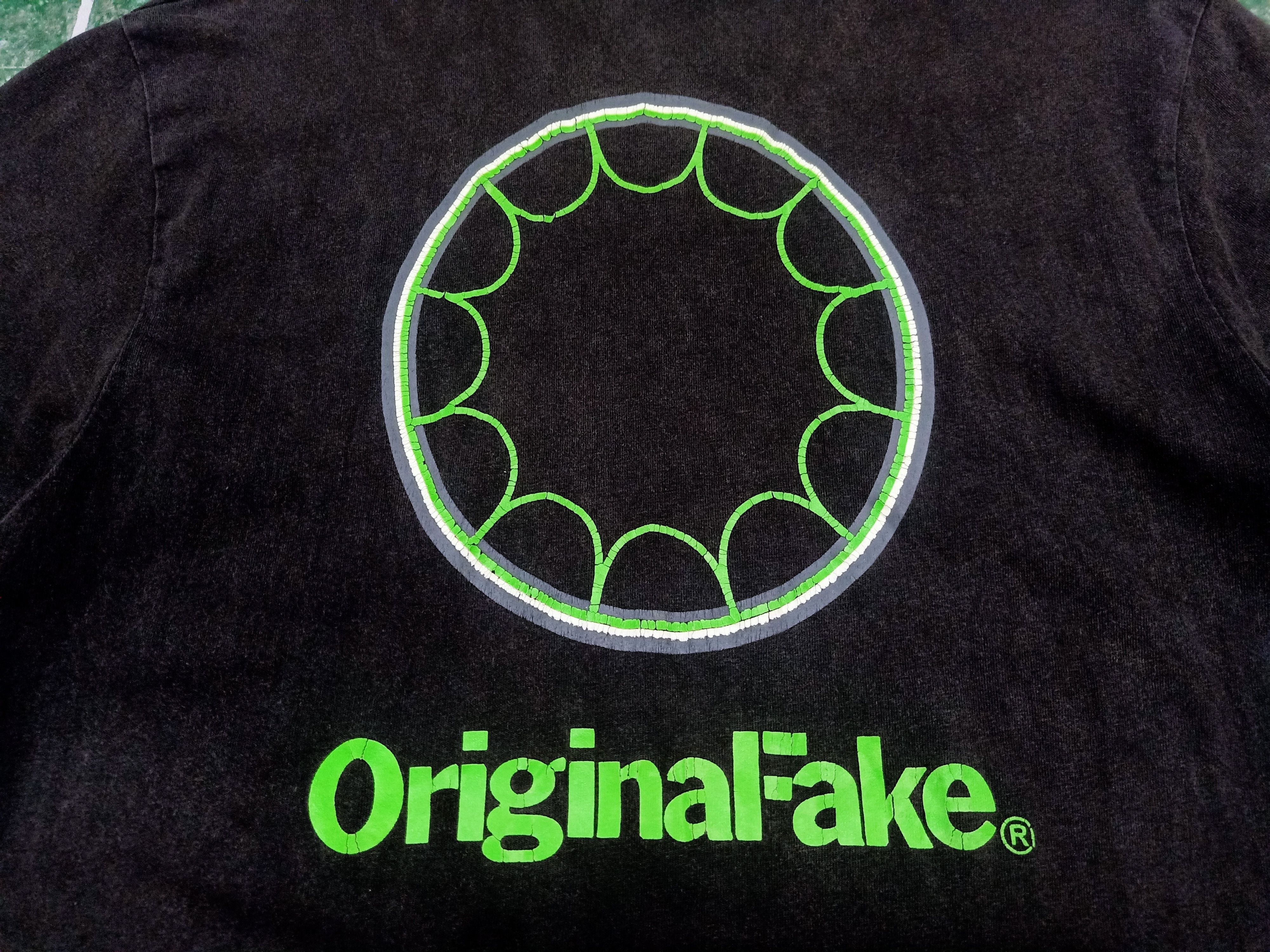 Original Fake Original Fake X Kaws X Invincible Size US S / EU 44-46 / 1 - 2 Thumbnail