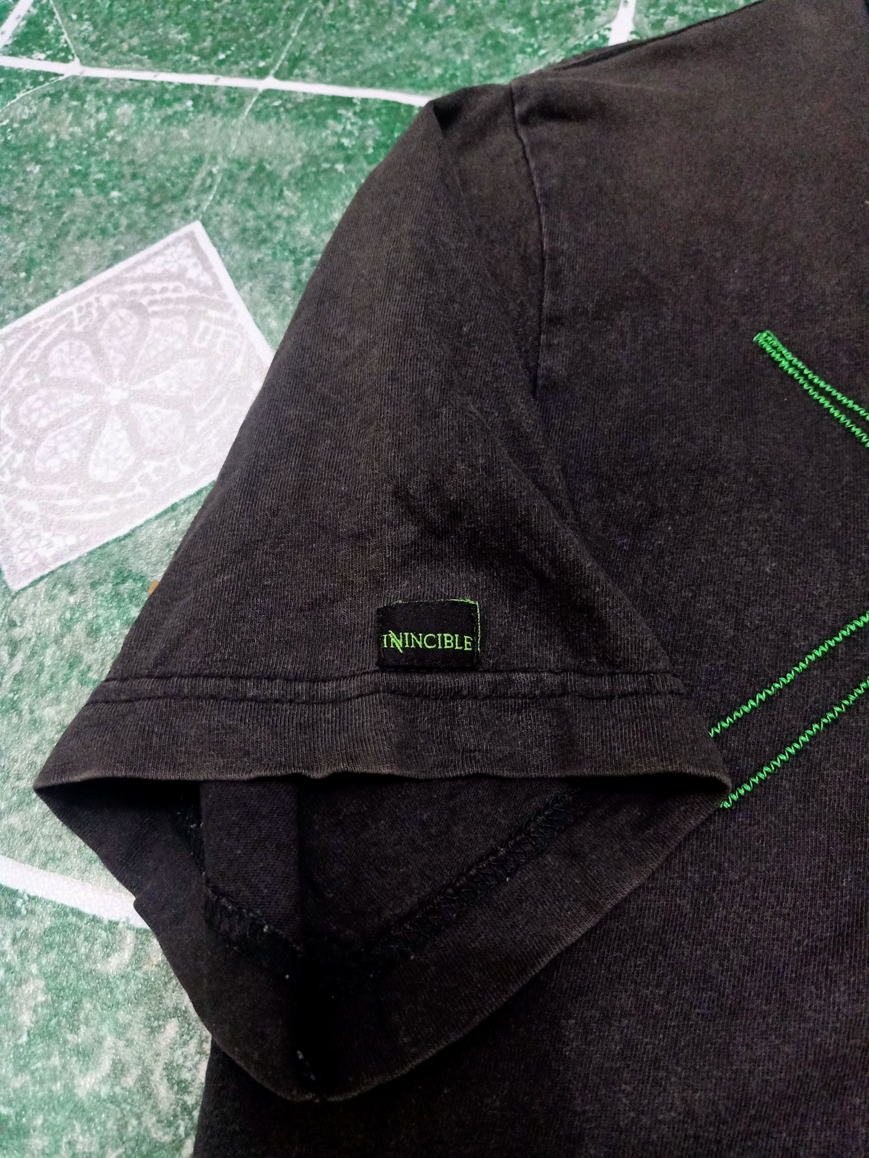 Original Fake Original Fake X Kaws X Invincible Size US S / EU 44-46 / 1 - 9 Thumbnail