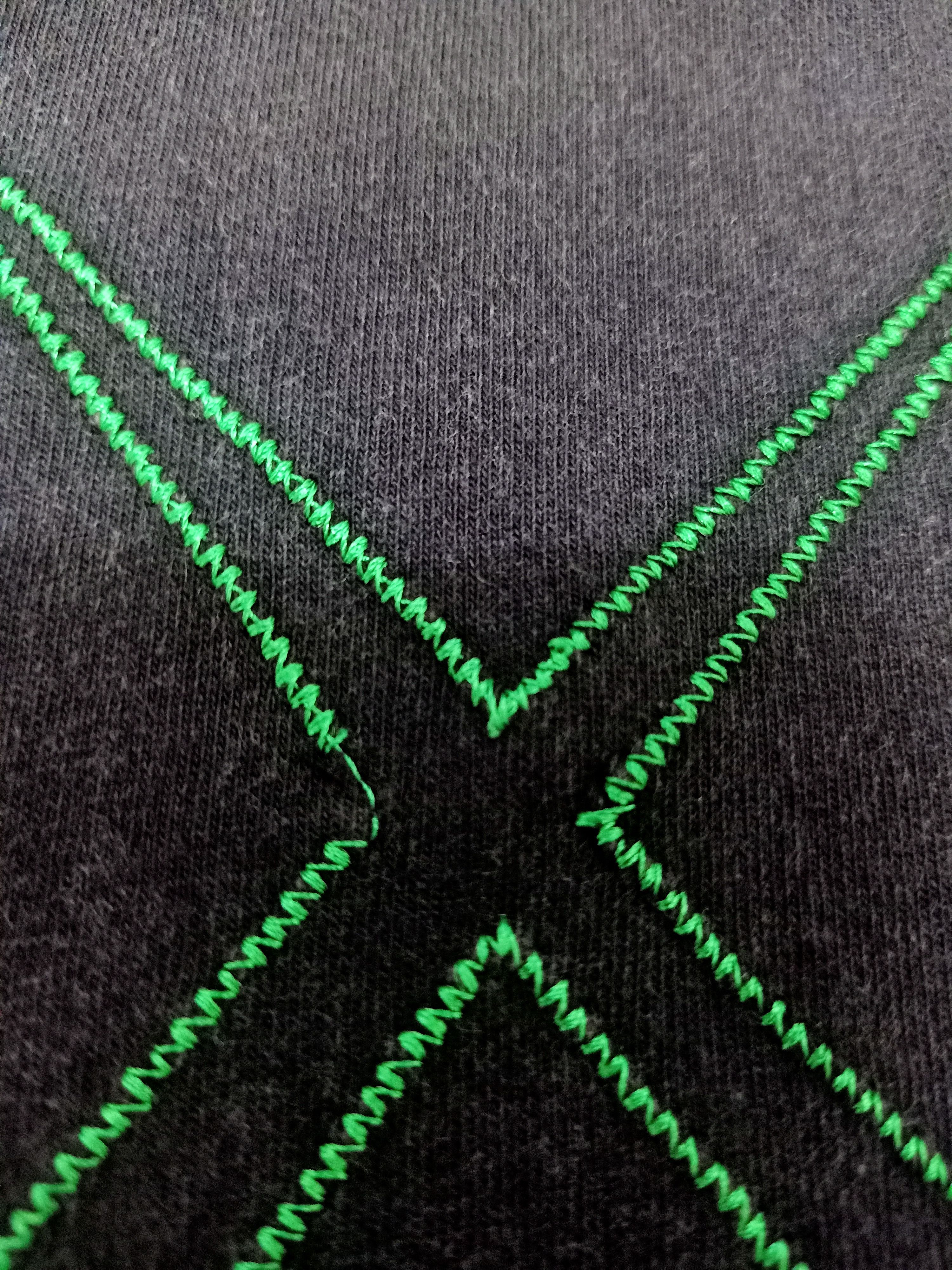 Original Fake Original Fake X Kaws X Invincible Size US S / EU 44-46 / 1 - 5 Thumbnail