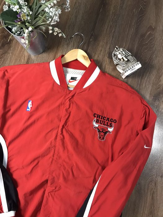 Nike Vintage Chicago Bulls 90s Nike NBA Warm-up Jacket size L