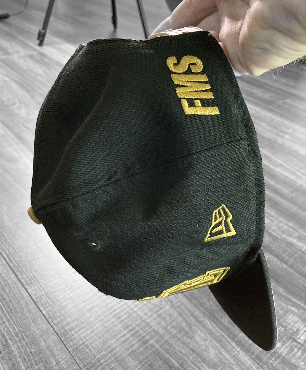Famous Stars And Straps FAMOUS SAS Friends and Family Exclusive Cap Size ONE SIZE - 6 Thumbnail
