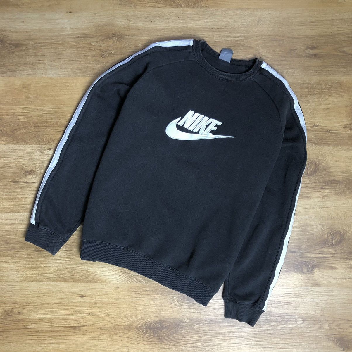 Nike big swoosh vintage sweatshirt y2k