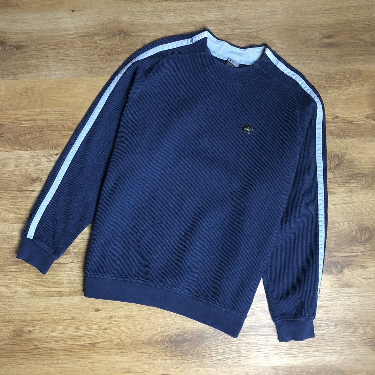 Nike Nike vintage sweatshirt y2k Size US L / EU 52-54 / 3 - 1 Thumbnail
