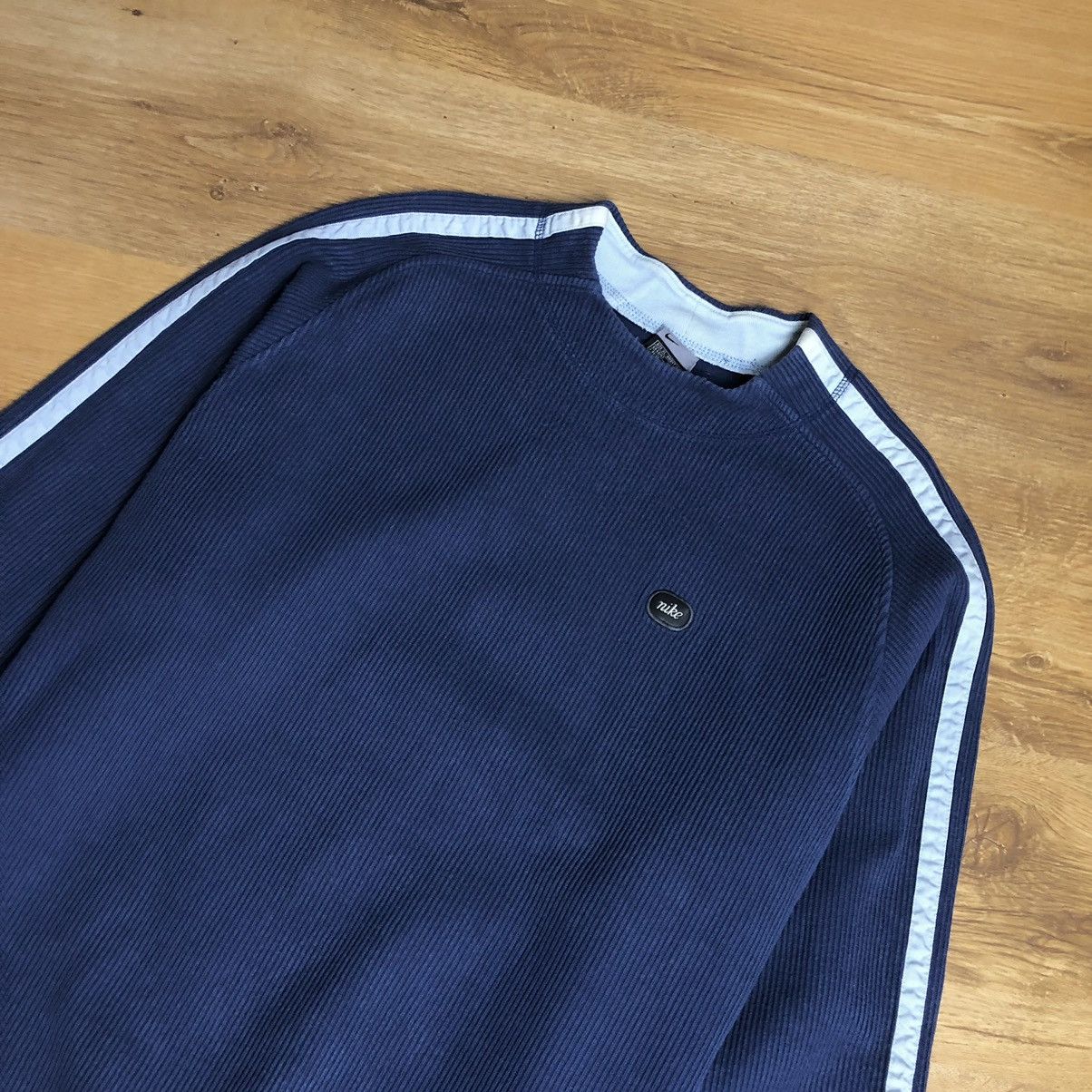 Nike Nike vintage sweatshirt y2k Size US L / EU 52-54 / 3 - 2 Thumbnail