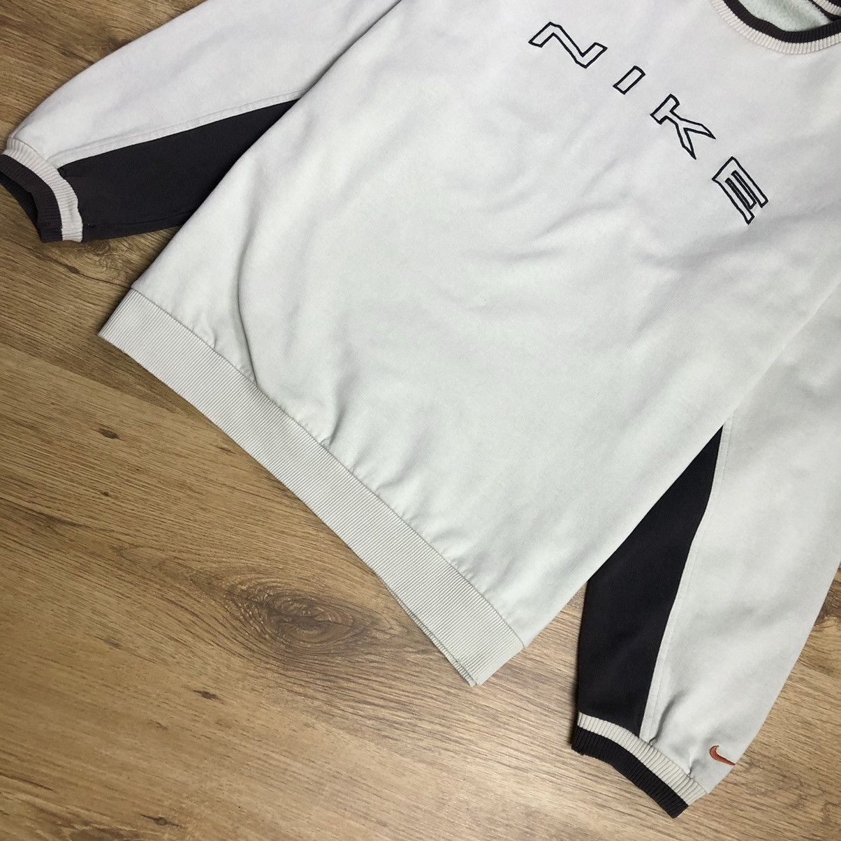 Nike Nike big logo vintage sweatshirt y2k Size US L / EU 52-54 / 3 - 3 Thumbnail