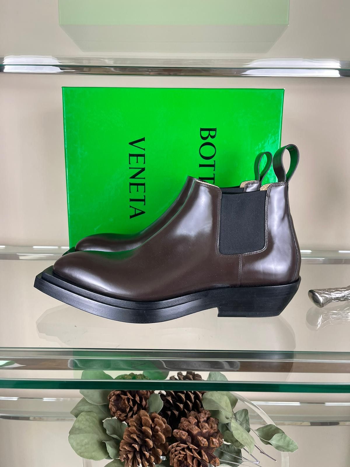 Bottega Veneta Chisel Boots in Osaka Shiny Leather in Dark Brown Size US 13 / EU 46 - 11 Thumbnail