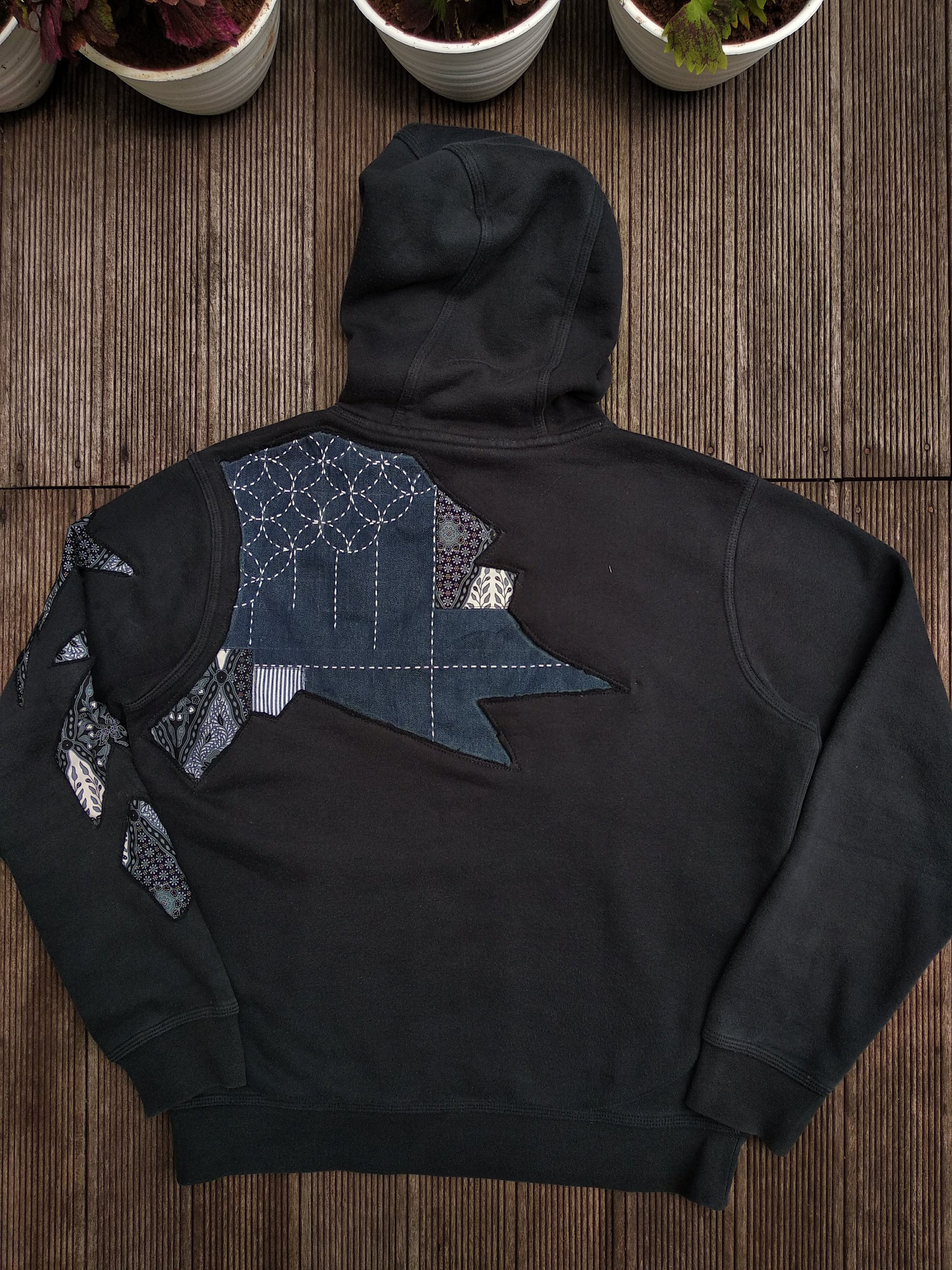 Nike Nike Small Swoosh Hoodie Custom Japanese Sashiko Size US M / EU 48-50 / 2 - 6 Thumbnail
