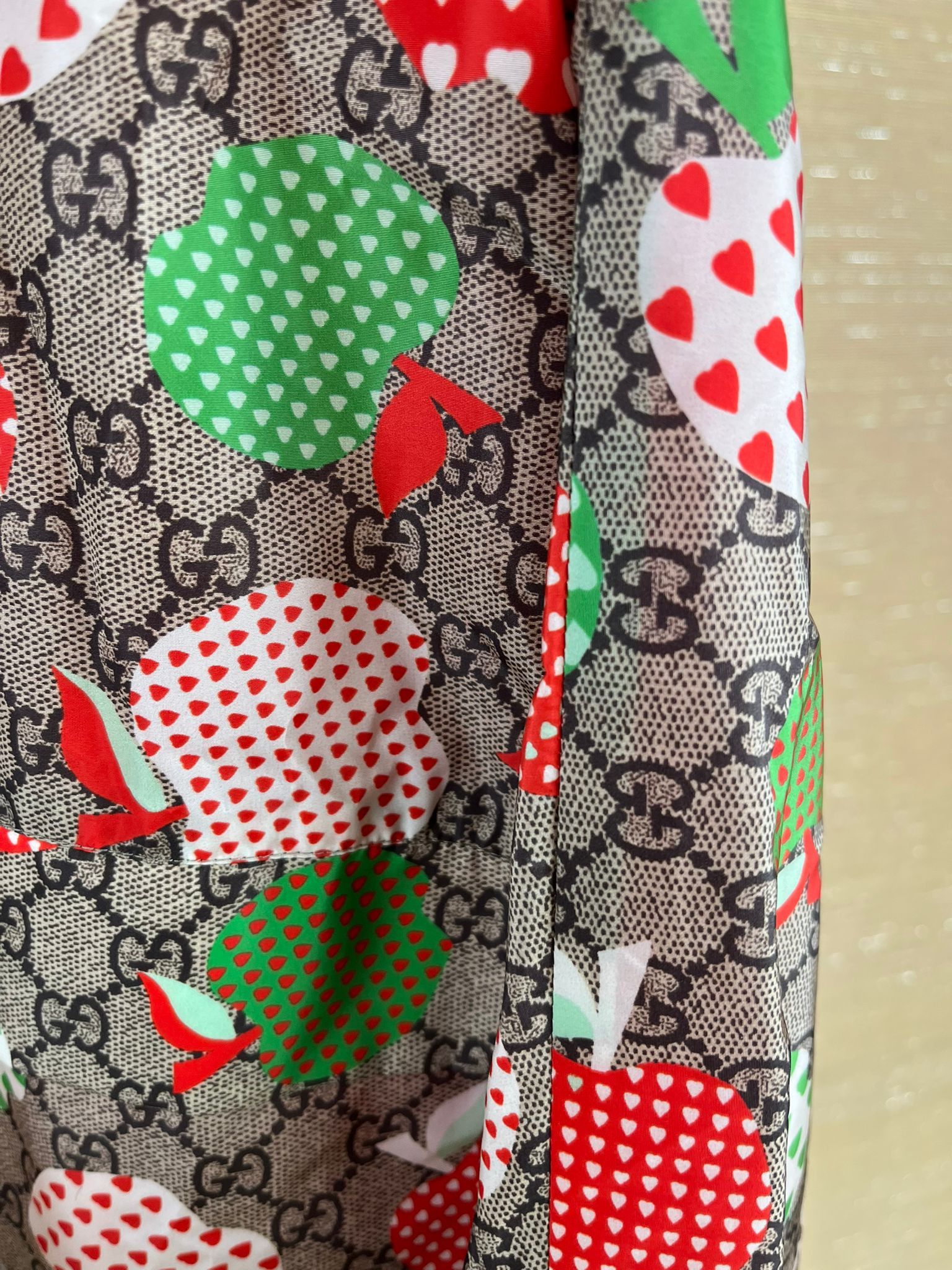 Gucci o1rshd GG Monogram Apple Hearts on Nylon in Light Brown Size US M / EU 48-50 / 2 - 8 Thumbnail