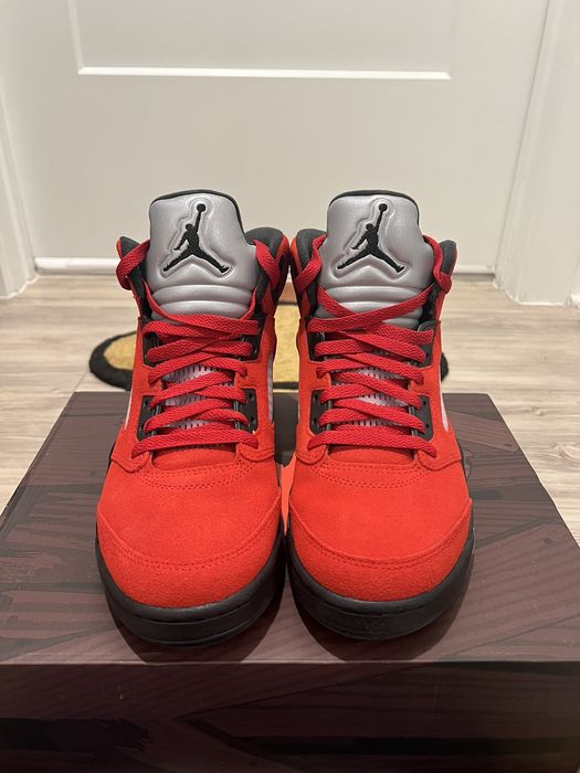 footlocker jordan 5 raging bull