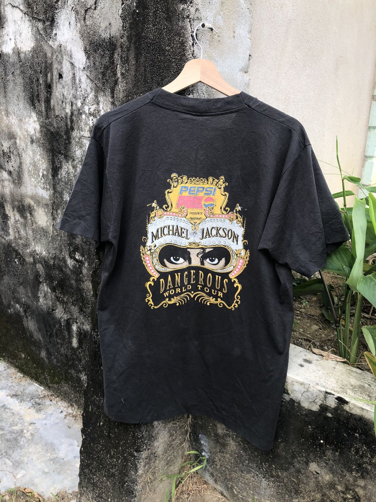 Band Tees × Michael Jackson × Vintage Rare!! Vintage 90s Michael Jackson Dangerous World Tour Tee Size US L / EU 52-54 / 3 - 1 Thumbnail