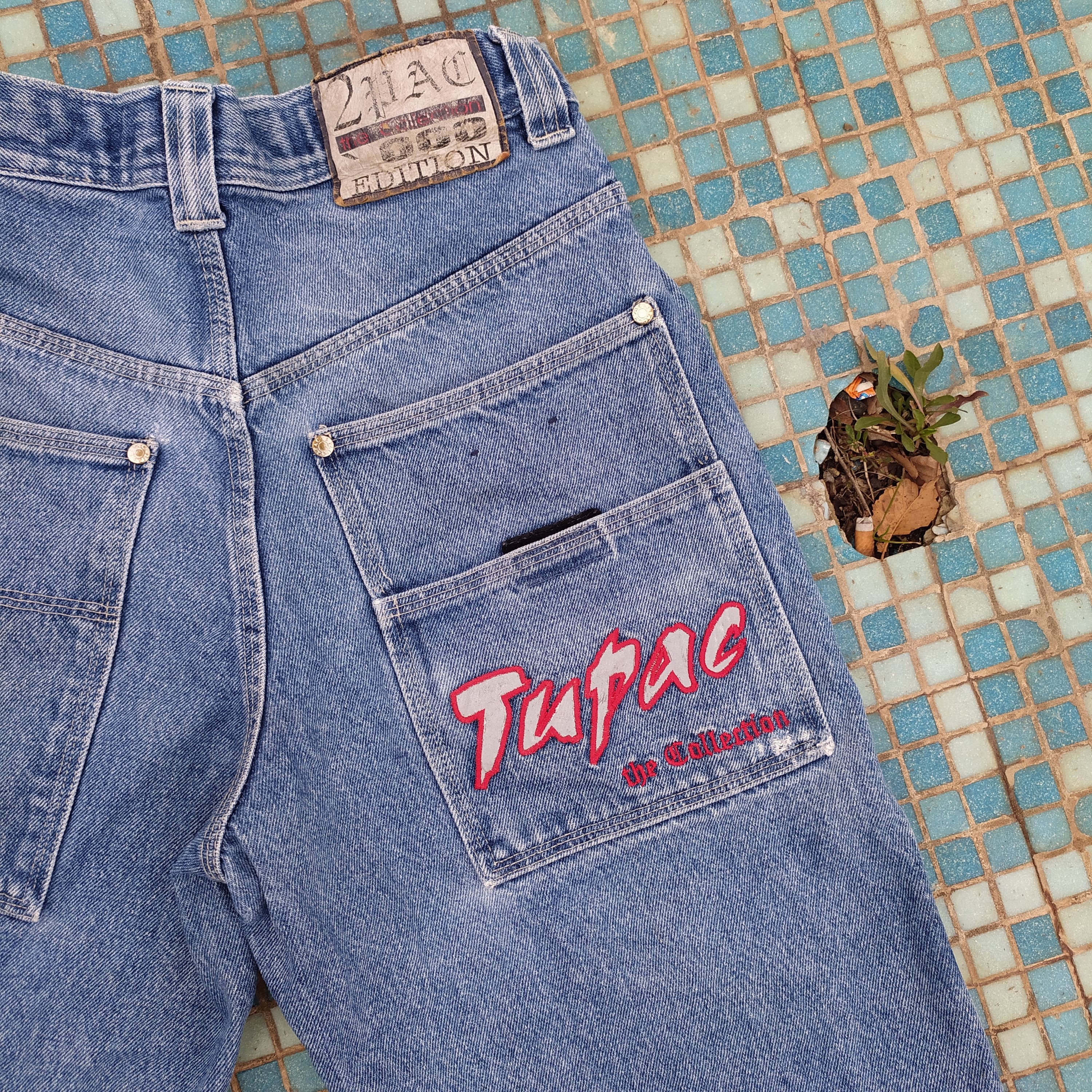 Vintage Rare Vintage 2Pac cropped denim jeans Rap shorts Size US 26 / EU 42 - 3 Thumbnail