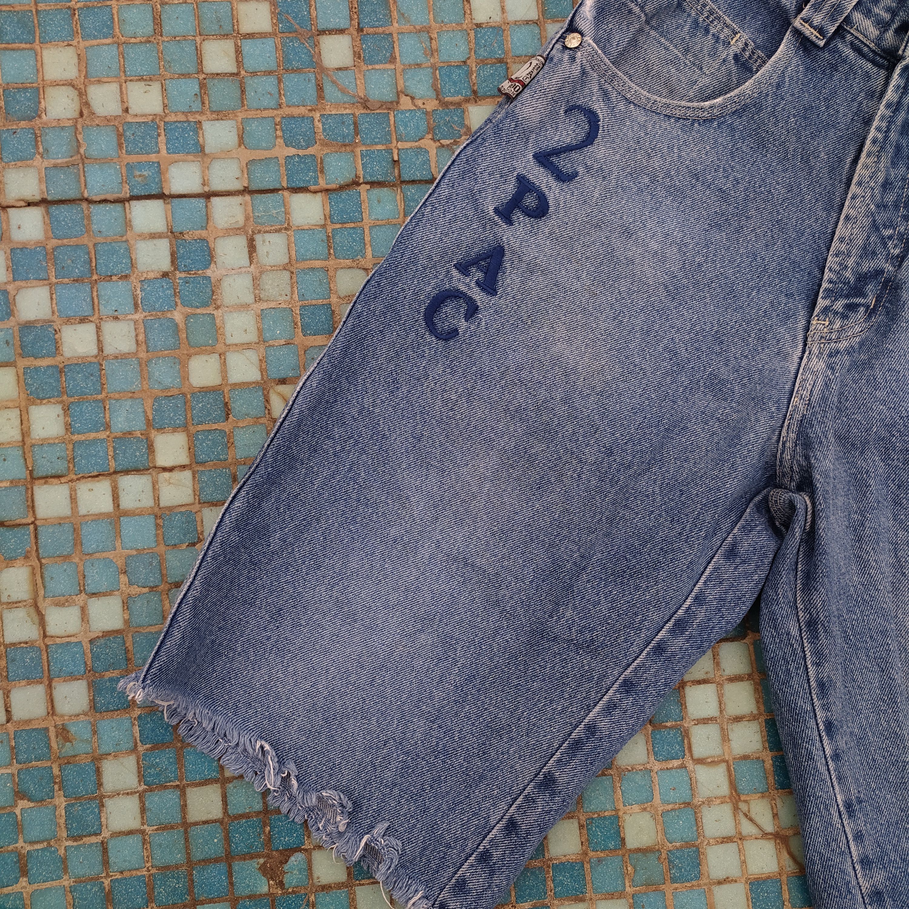 Vintage Rare Vintage 2Pac cropped denim jeans Rap shorts Size US 26 / EU 42 - 7 Thumbnail