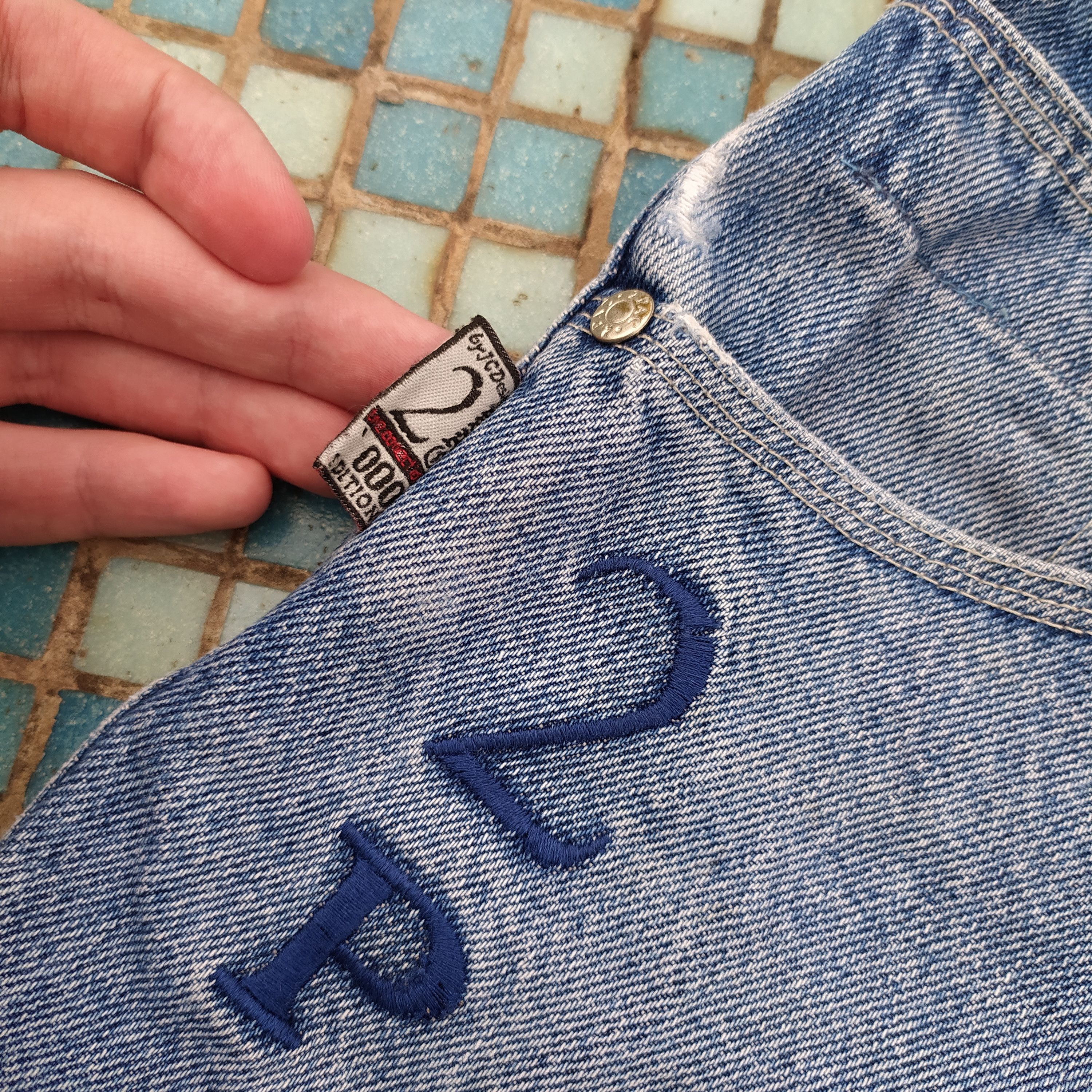 Vintage Rare Vintage 2Pac cropped denim jeans Rap shorts Size US 26 / EU 42 - 8 Thumbnail