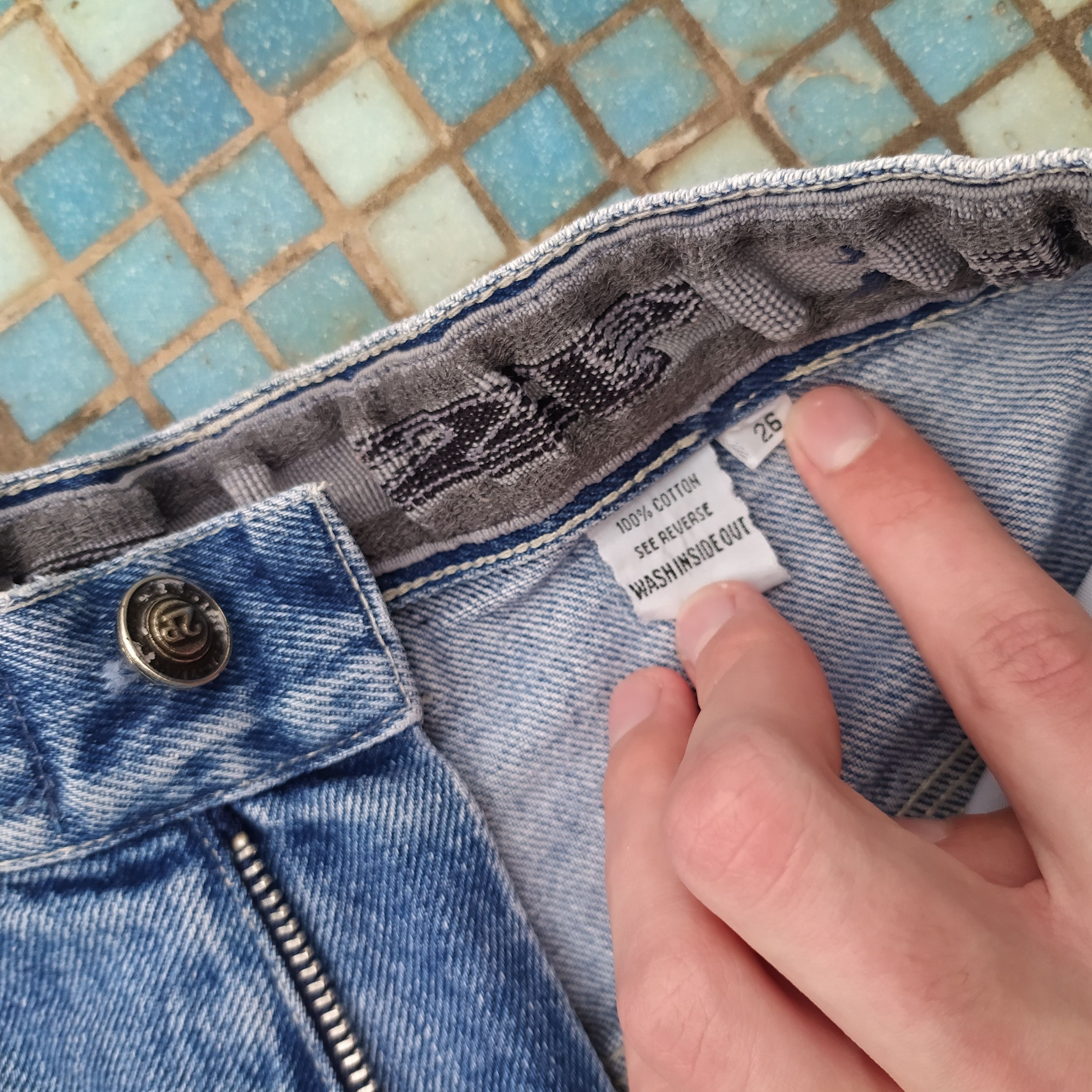 Vintage Rare Vintage 2Pac cropped denim jeans Rap shorts Size US 26 / EU 42 - 12 Thumbnail