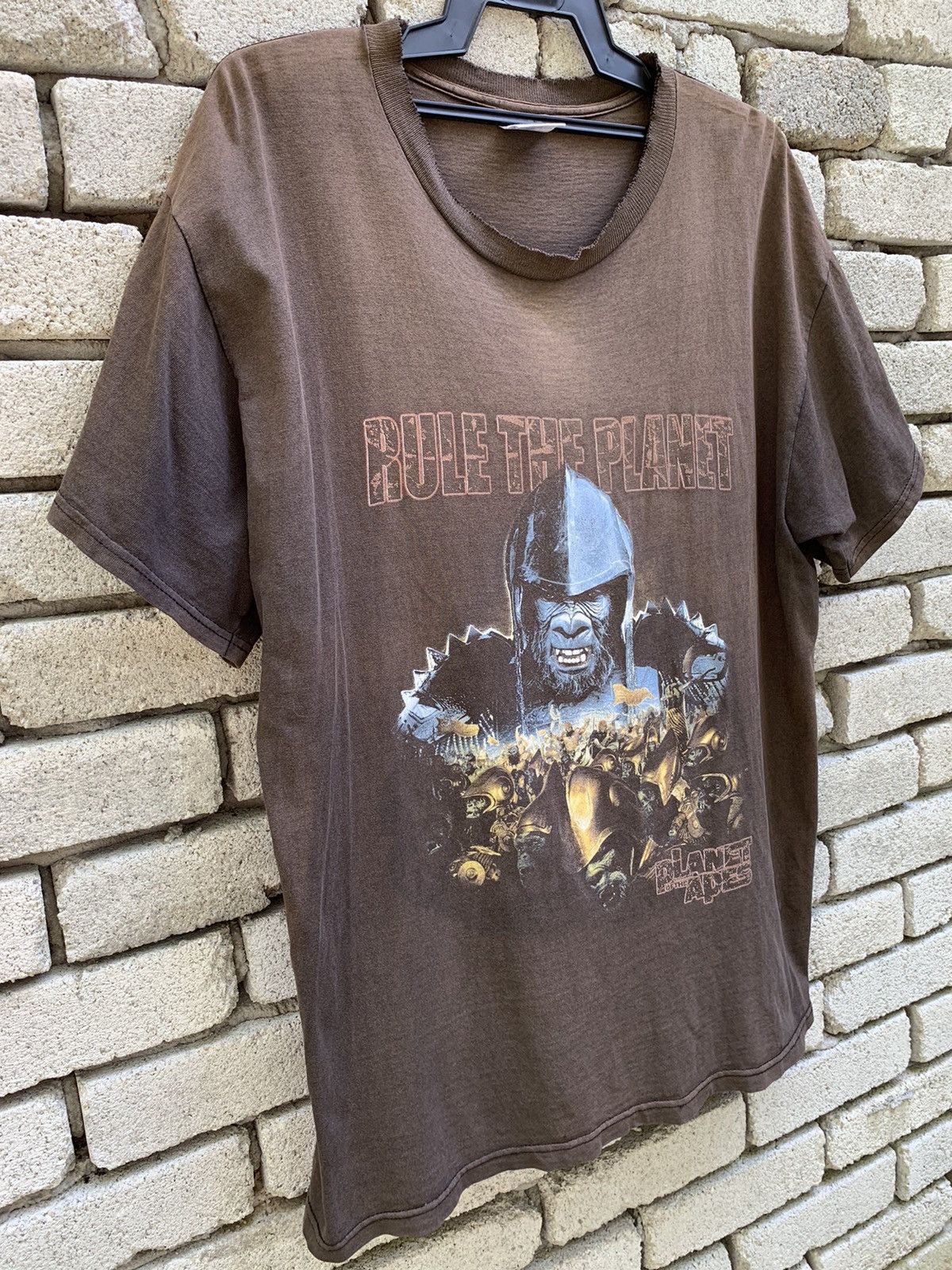 Vintage Distressed Vintage Planet Of The Apes Rule The World Tee Size US L / EU 52-54 / 3 - 3 Thumbnail