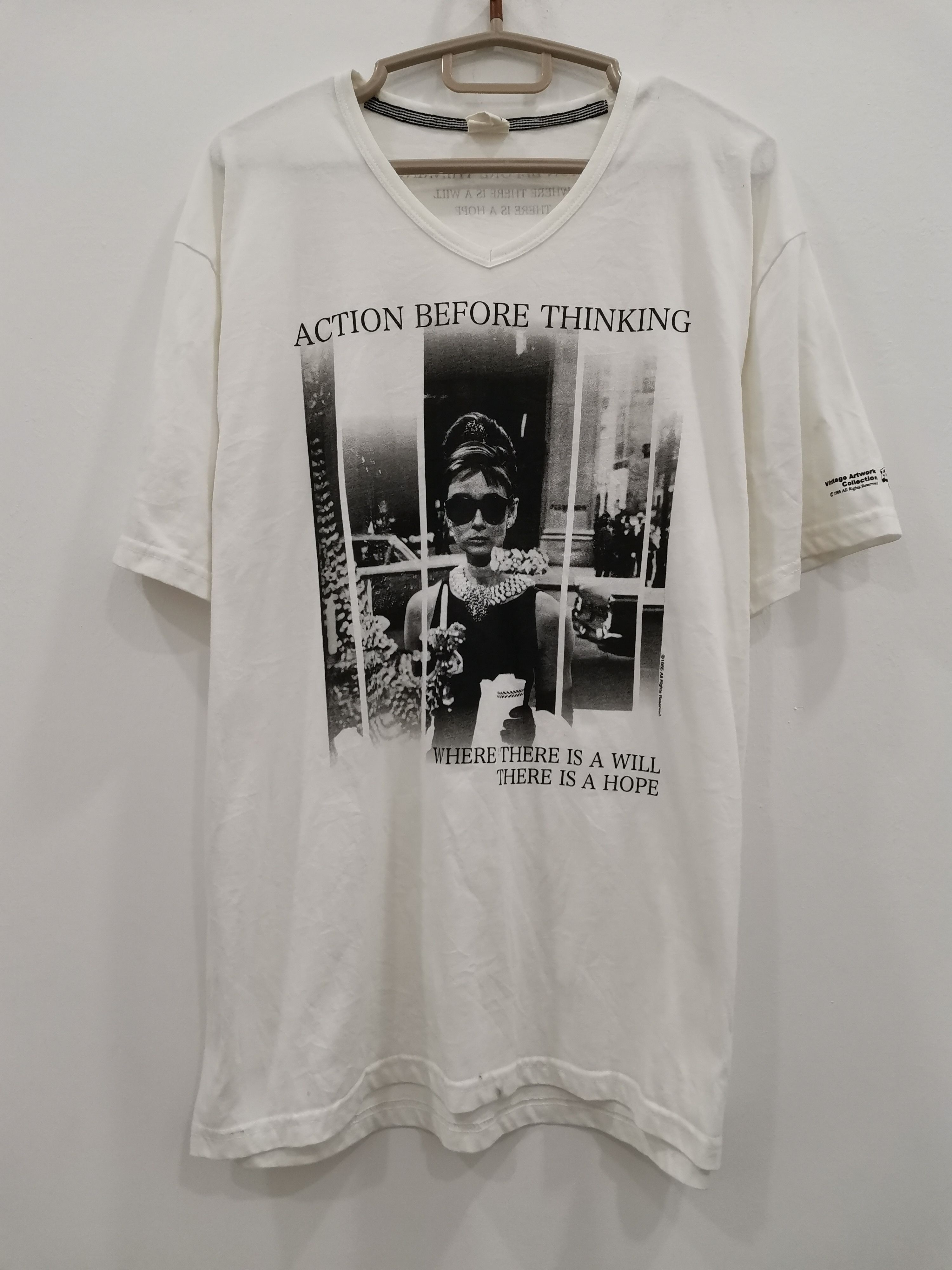 Vintage Audrey Hepburn Breakfirst at Tiffany's movie remake Size US XXL / EU 58 / 5 - 3 Thumbnail