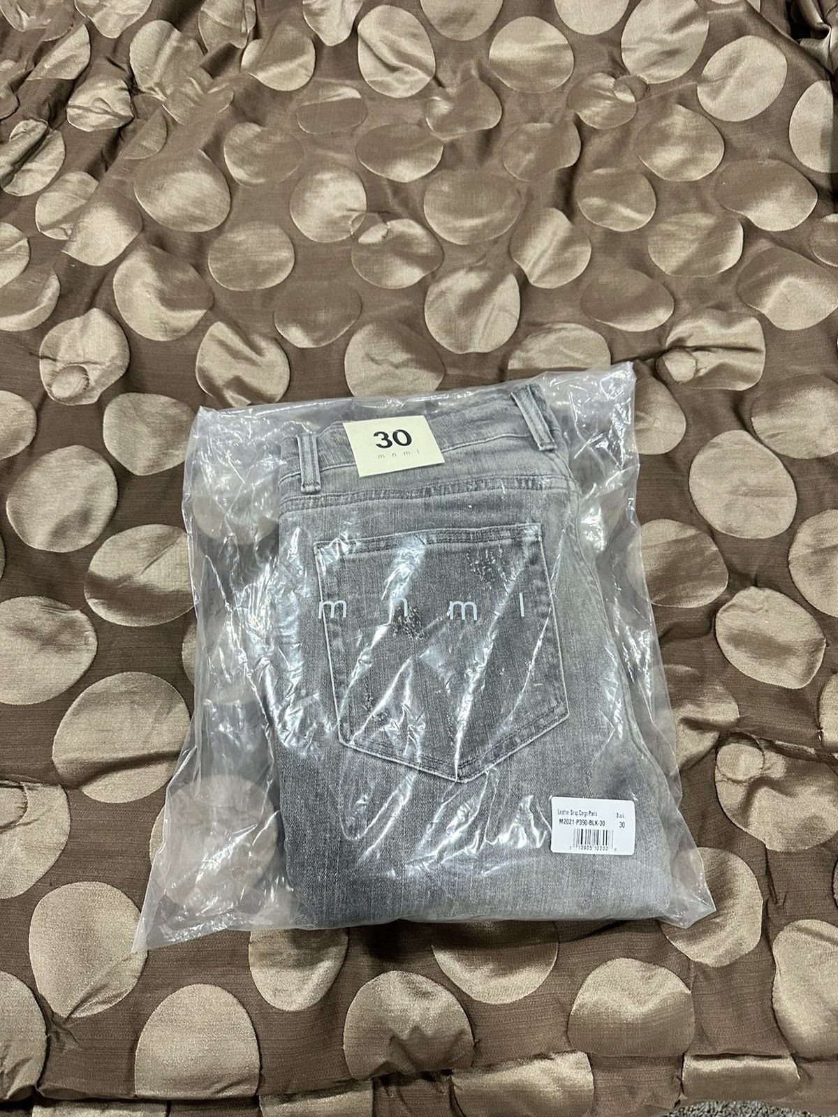 grey mnml denim jeans