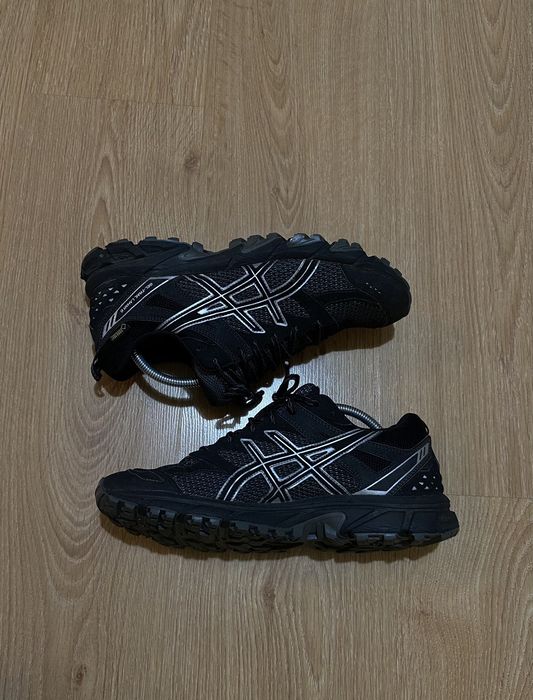 Asics on sale lahar 6