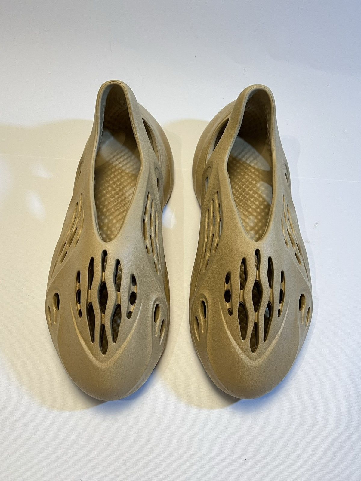 Adidas × Kanye West adidas Yeezy Foam RNNR Ochre Size US 11 / EU 44 - 3 Thumbnail
