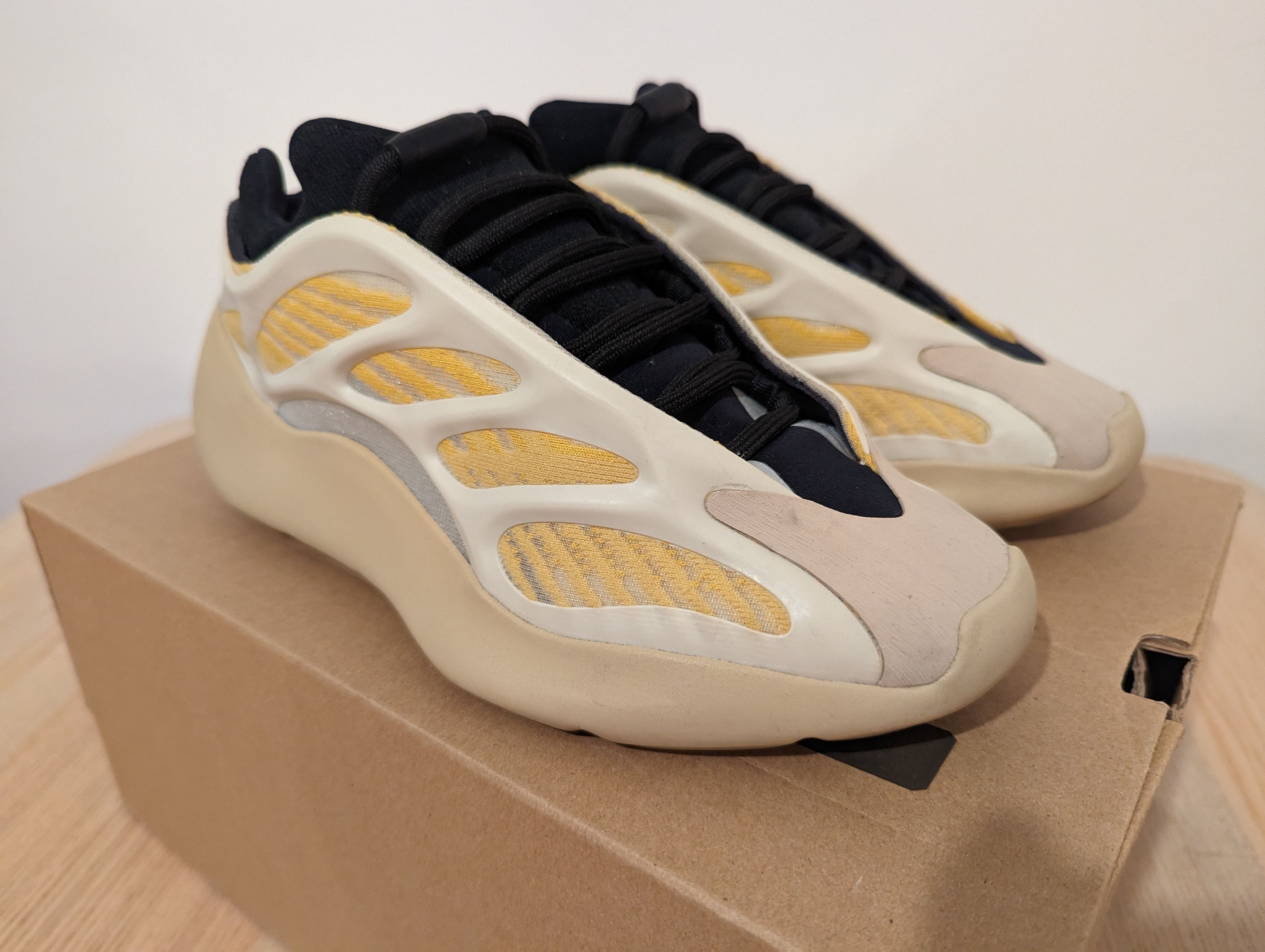 Yeezy 700 V3 Safflower