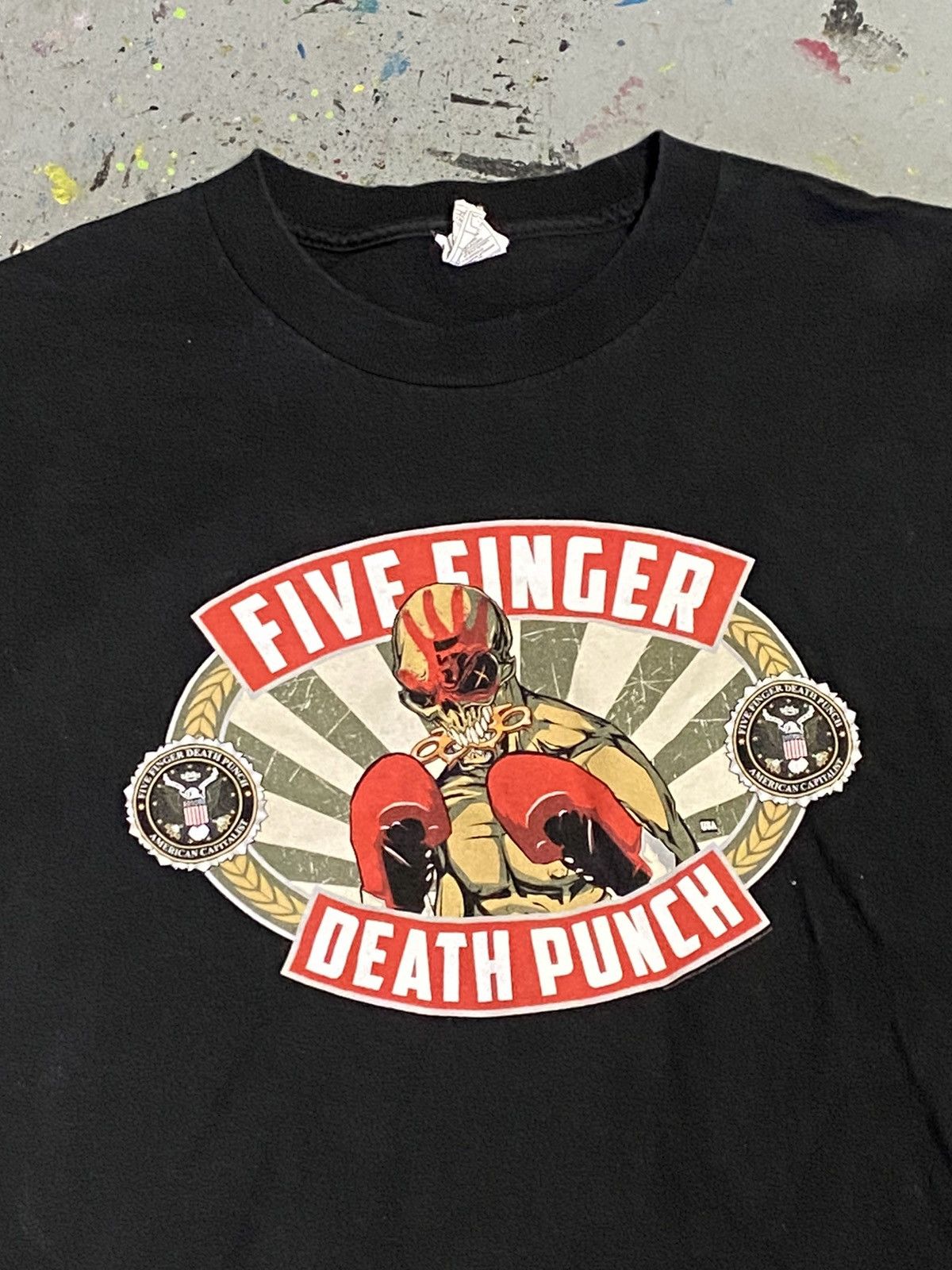 Maglietta Ufficiale Five Finger Death Punch – Knuckles – Rock Band – Cotone E Poliestere