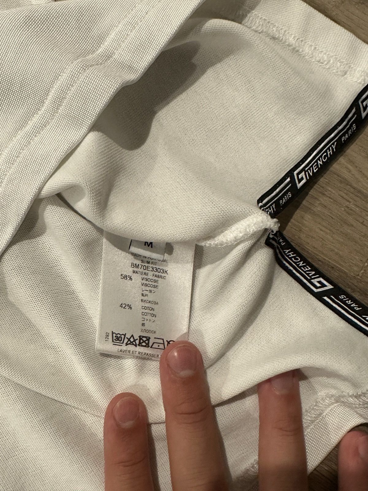 Givenchy Givenchy Paris t-shirt Size US XL / EU 56 / 4 - 3 Thumbnail