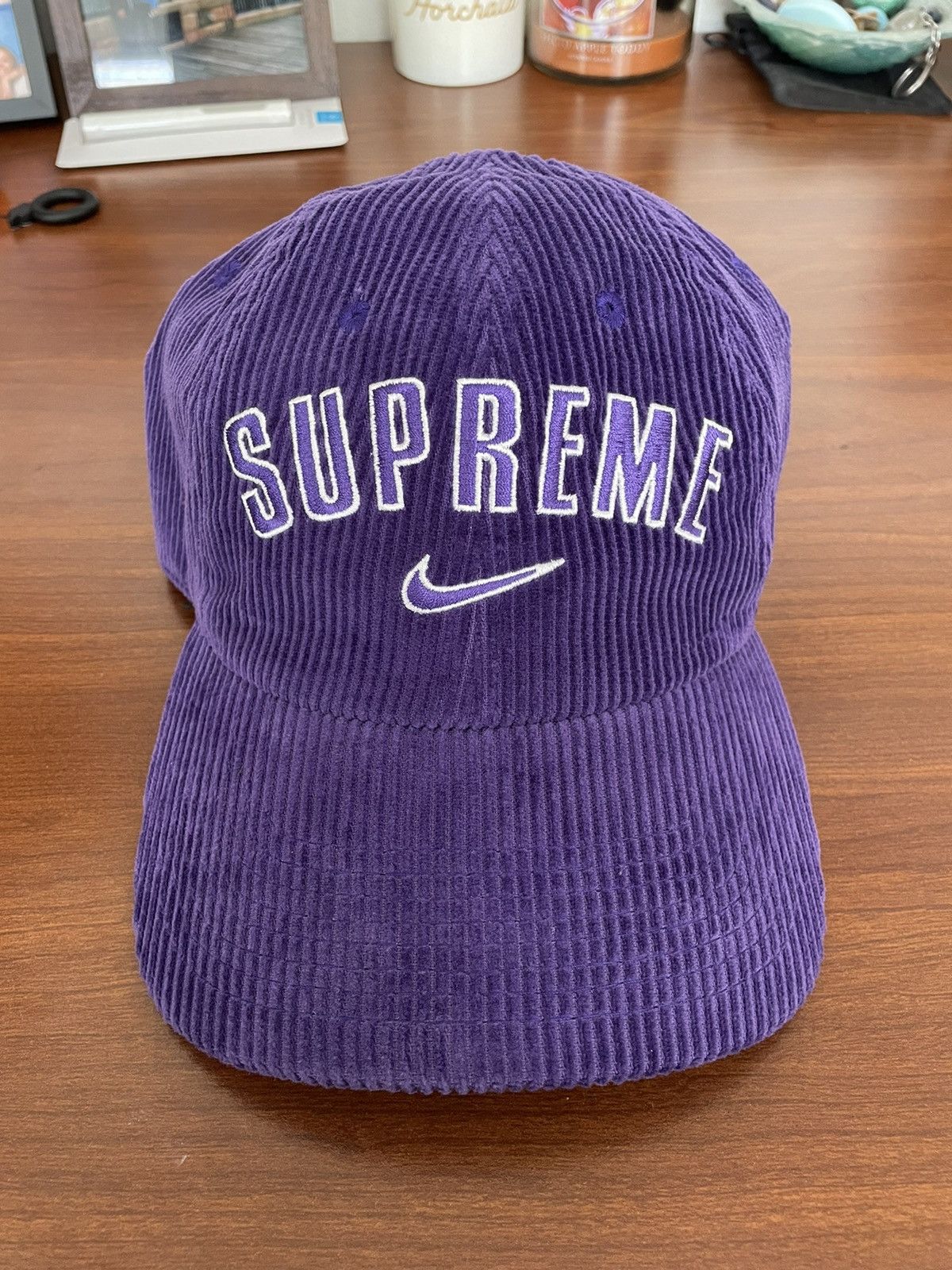 Supreme Nike Purple arc Corduroy hat Supreme ? Supreme x Nike Corduroy 6-Panel – Viola (SS22  main image 3