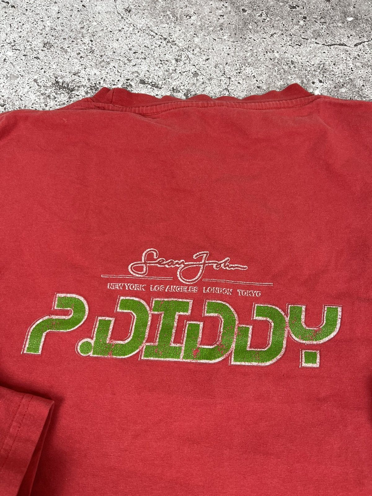 Rap Tees × Vintage Puff Diddy Sean John Vintage 00s Red T Shirt Size US XXL / EU 58 / 5 - 11 Thumbnail