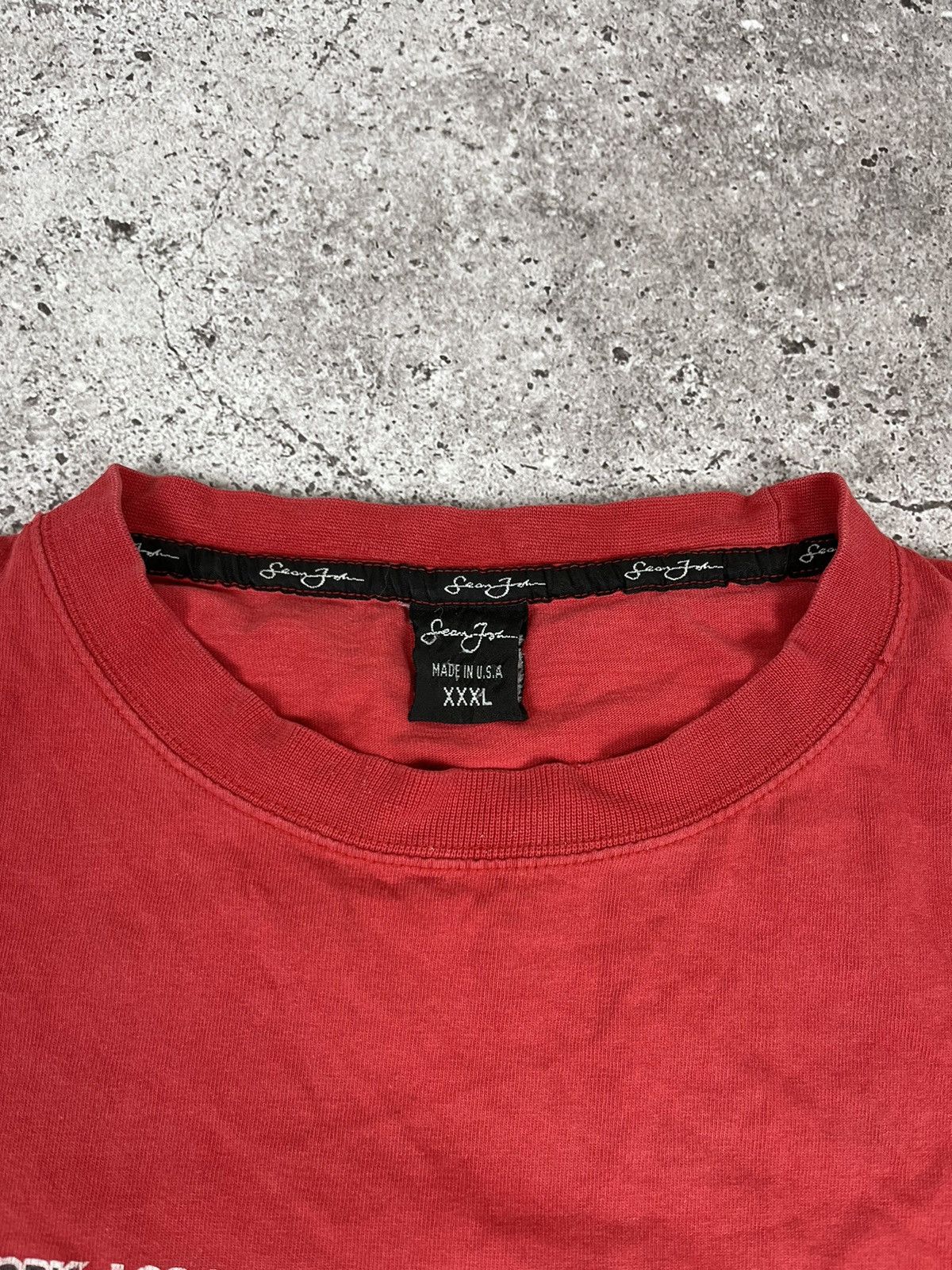 Rap Tees × Vintage Puff Diddy Sean John Vintage 00s Red T Shirt Size US XXL / EU 58 / 5 - 3 Thumbnail