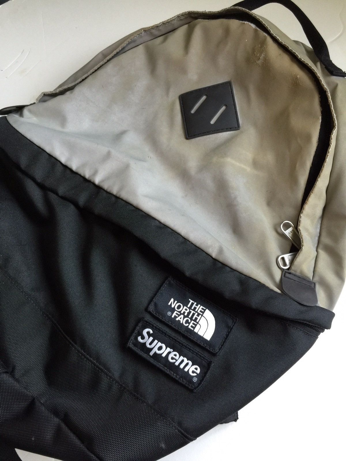 Supreme × The North Face 3M Daypack Backpack Size ONE SIZE - 2 Thumbnail