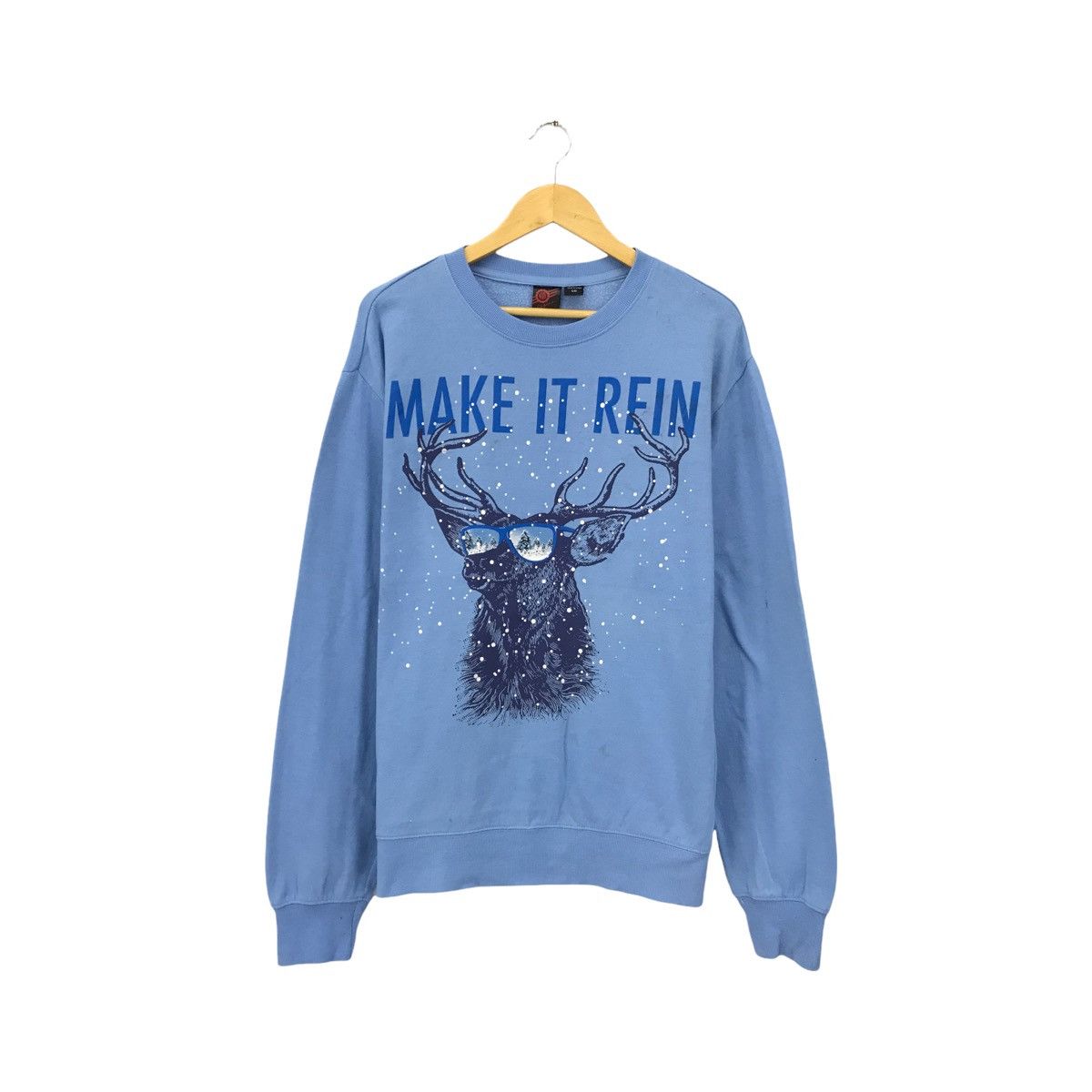 Vintage Christmas Art Design Deer Make It Rein Sweatshirt