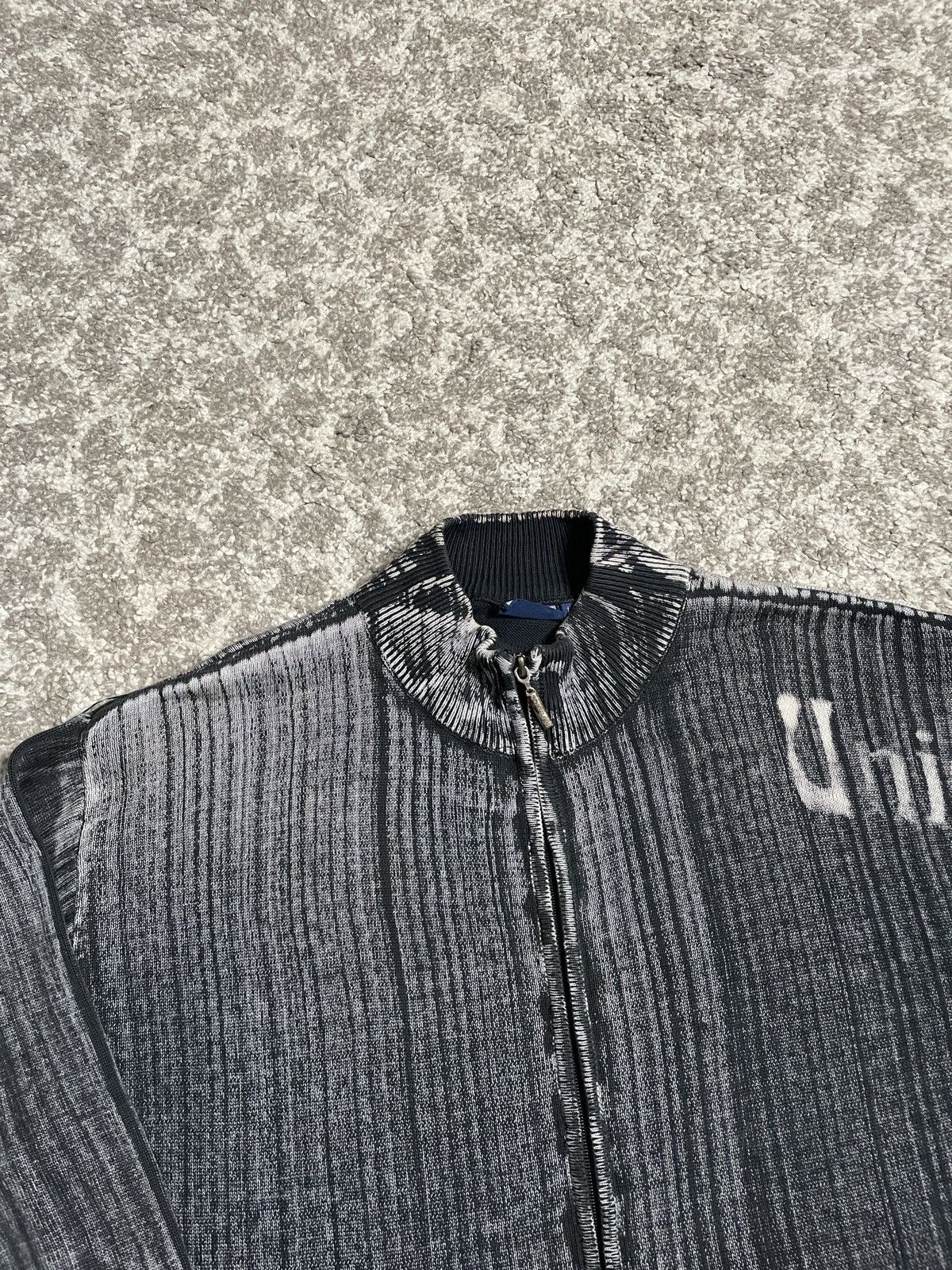Vintage Vintage Grey Black Spray Striped Zip Knitwear Sweater Size US L / EU 52-54 / 3 - 3 Thumbnail