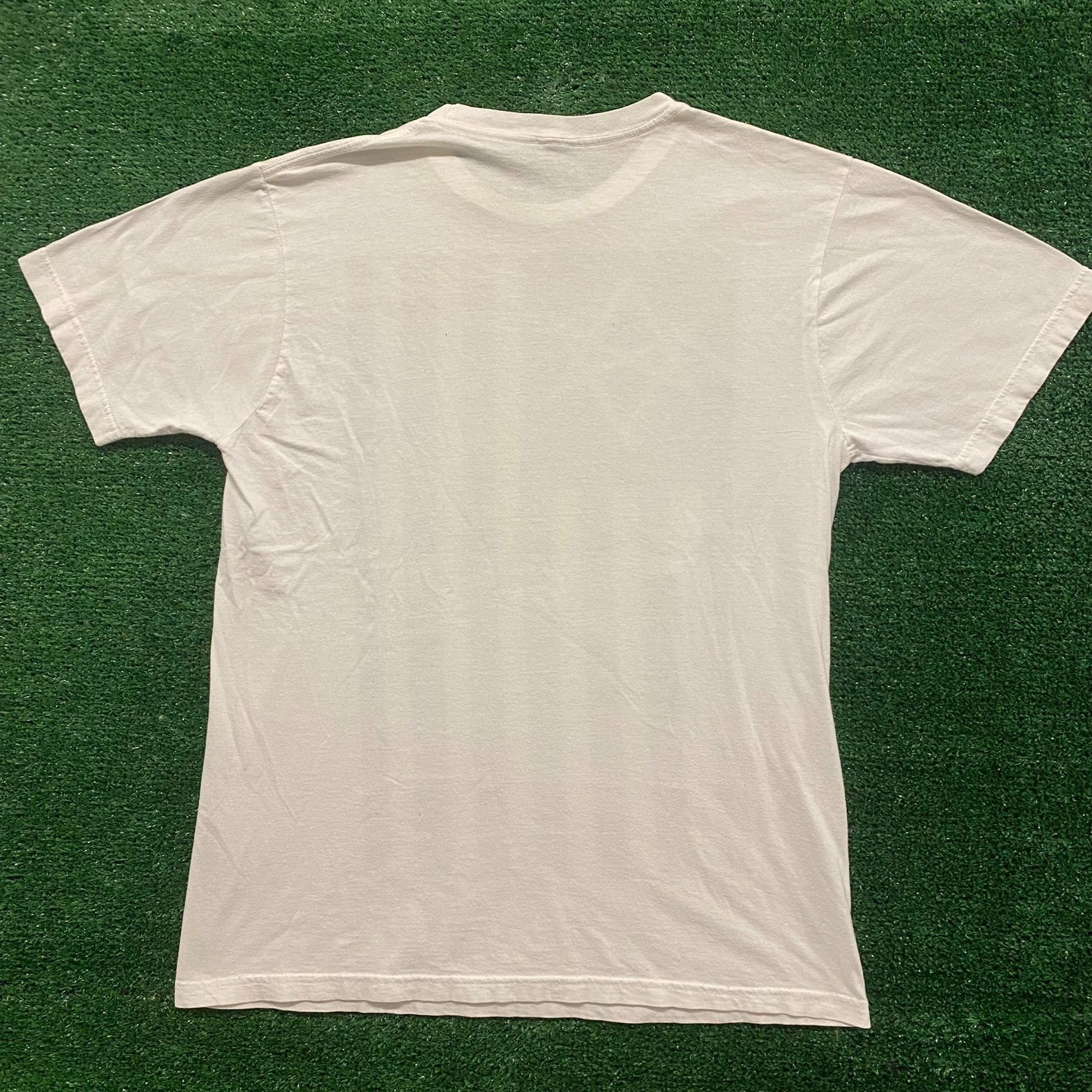 Band Tees Bring Me The Horizon Vintage Emo Punk Metal Band T-Shirt Size US M / EU 48-50 / 2 - 3 Thumbnail