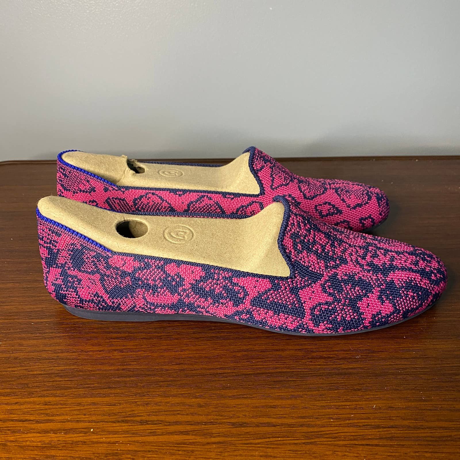 Other Rothy's Retired Fuchsia and Navy Snake Print Loafer Size 7 Size US 7 / IT 37 - 3 Thumbnail