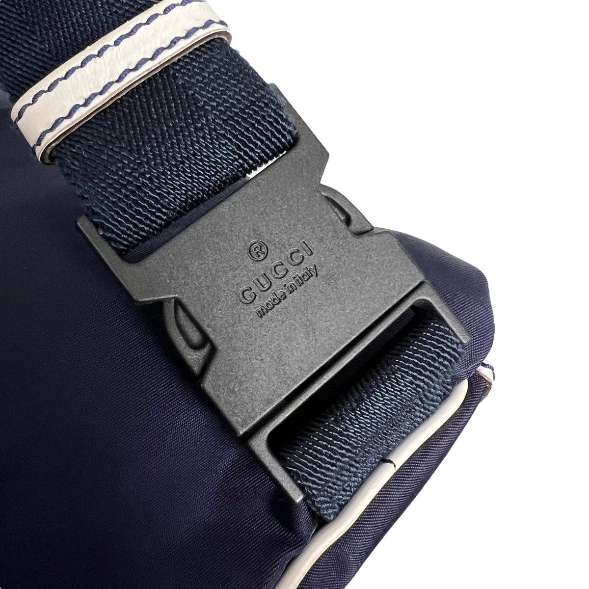 Gucci Gucci Nylon Crossbody Belt Waist Bag Size ONE SIZE - 4 Thumbnail