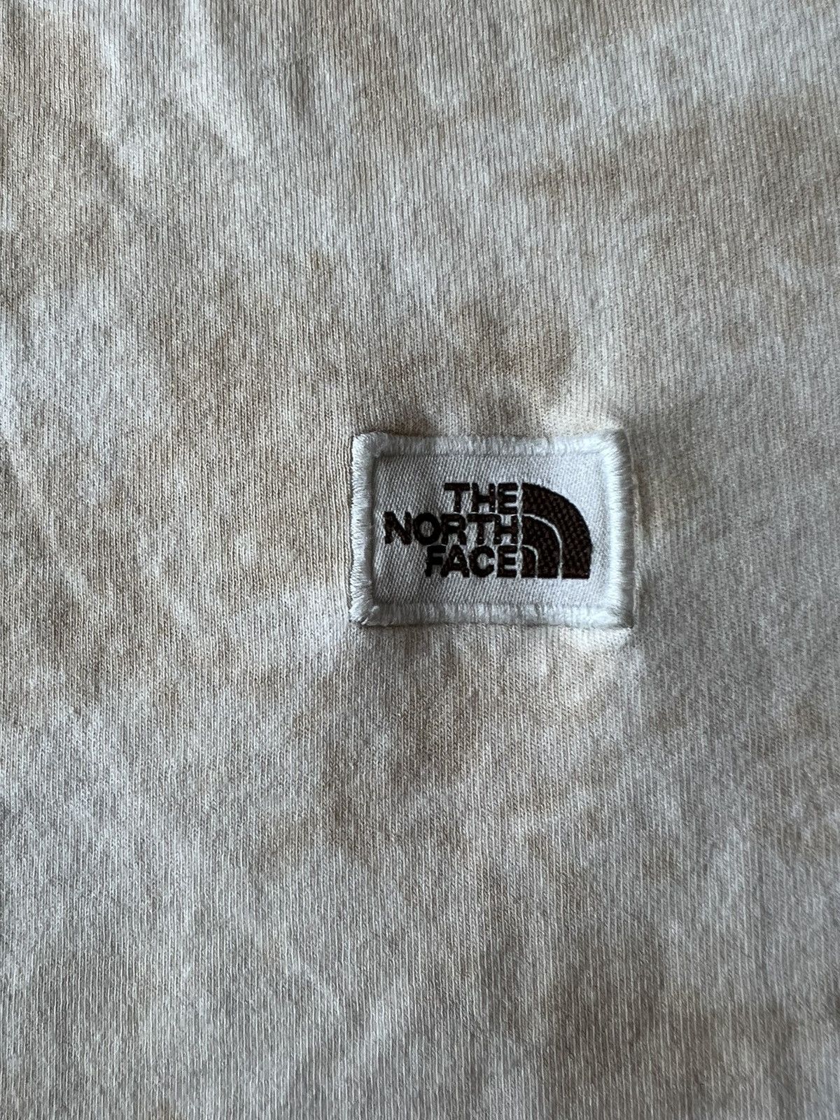 The North Face × Vintage The North Face Tie Dye T Shirt Embroidered Patch Size US L / EU 52-54 / 3 - 5 Thumbnail