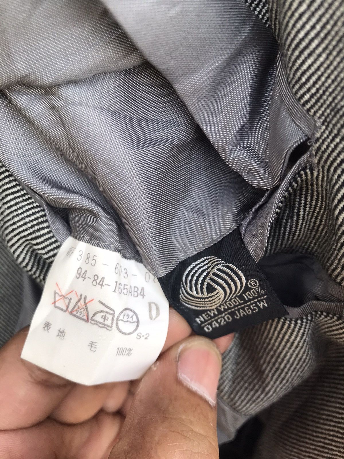Burberry Vintage Burberry Double-Breasted Suit Jacket Size US S / EU 44-46 / 1 - 13 Thumbnail