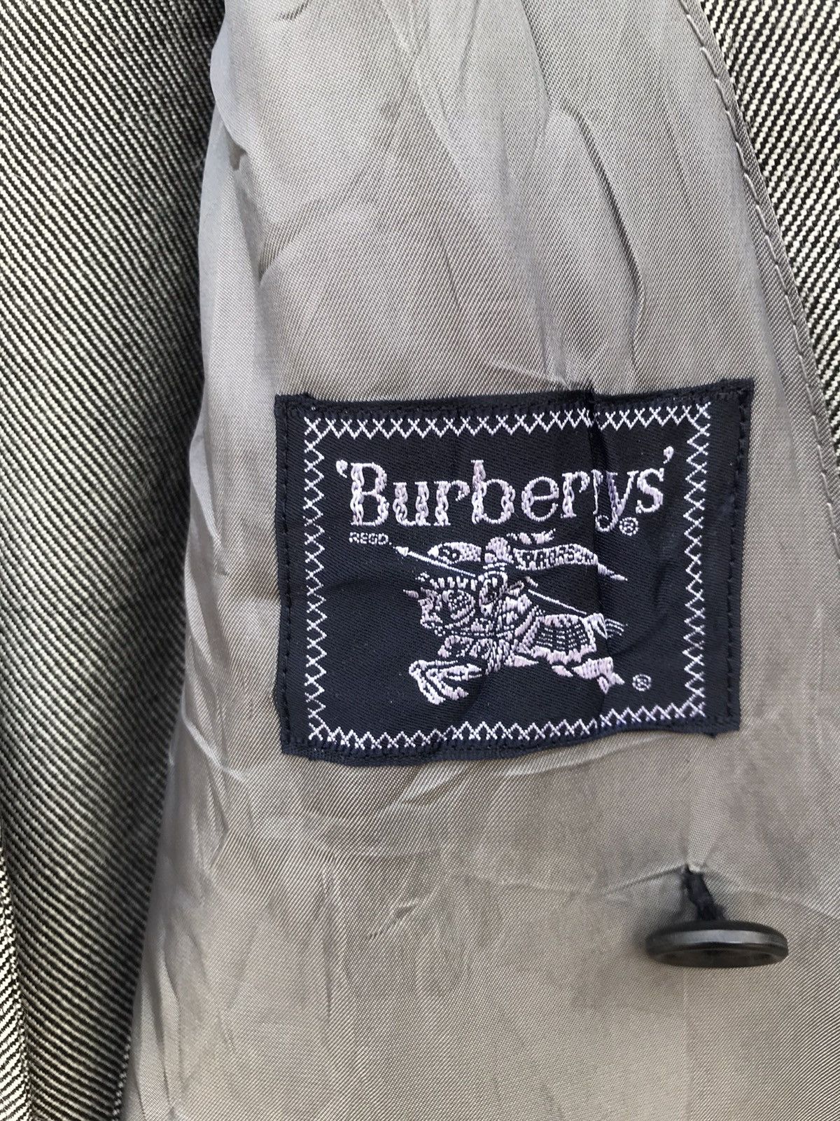 Burberry Vintage Burberry Double-Breasted Suit Jacket Size US S / EU 44-46 / 1 - 3 Thumbnail