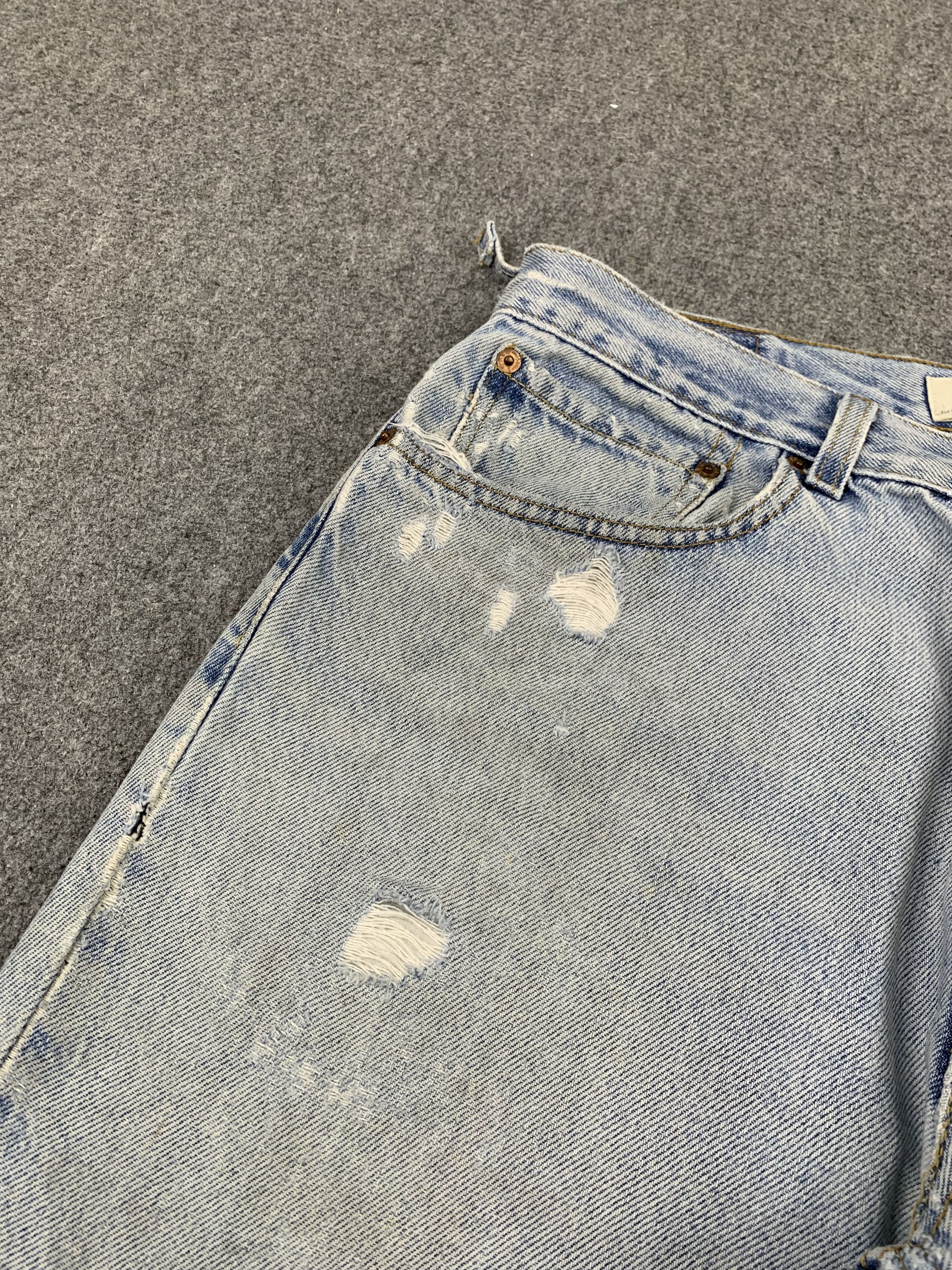 Levi's × Vintage Vintage Levis 560 Light Wash Jeans DP1792 Size US 33 - 12 Thumbnail