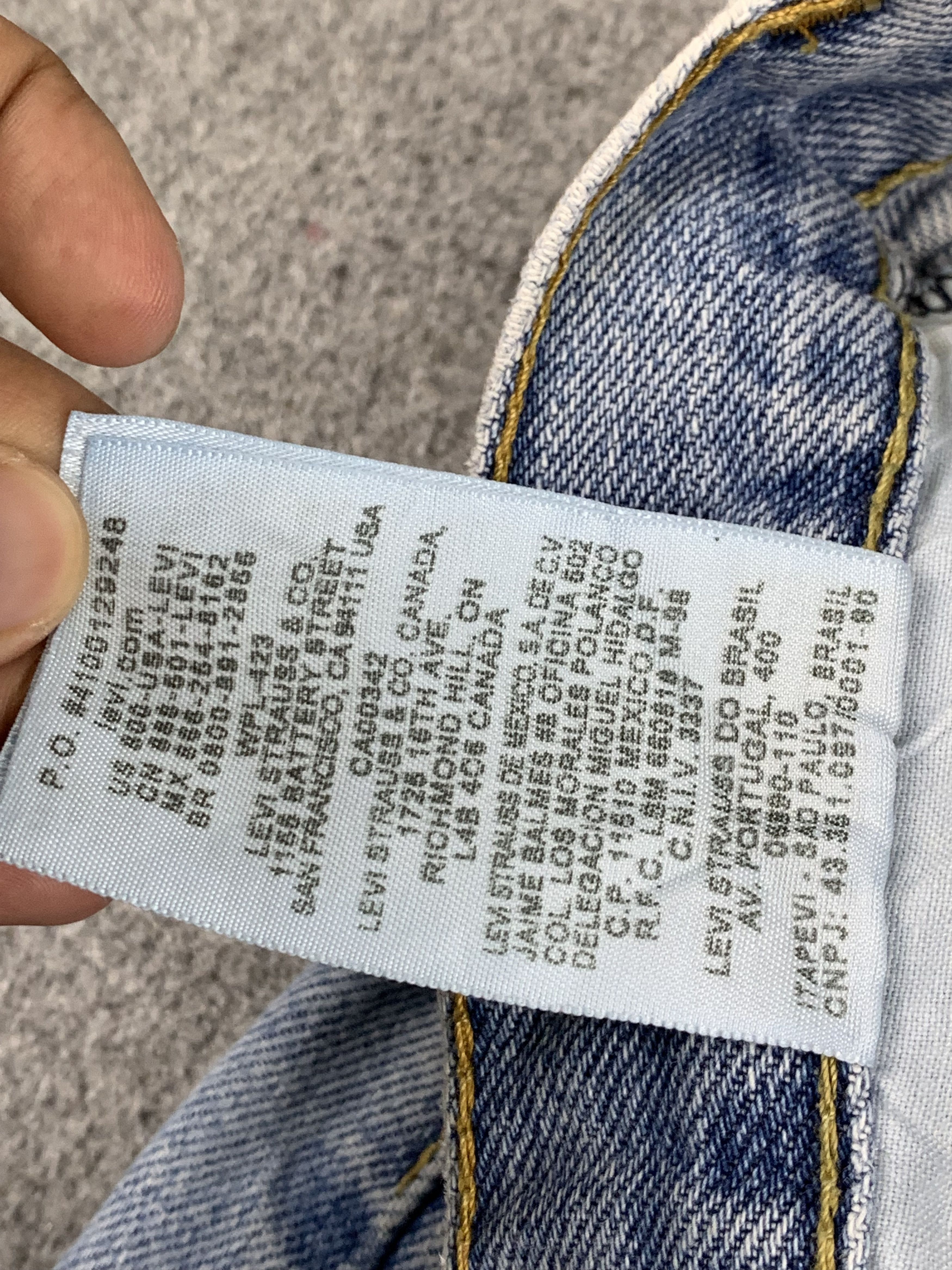 Levi's Vintage Levis 505 Light Wash Jeans DP1795 Size US 35 - 11 Thumbnail