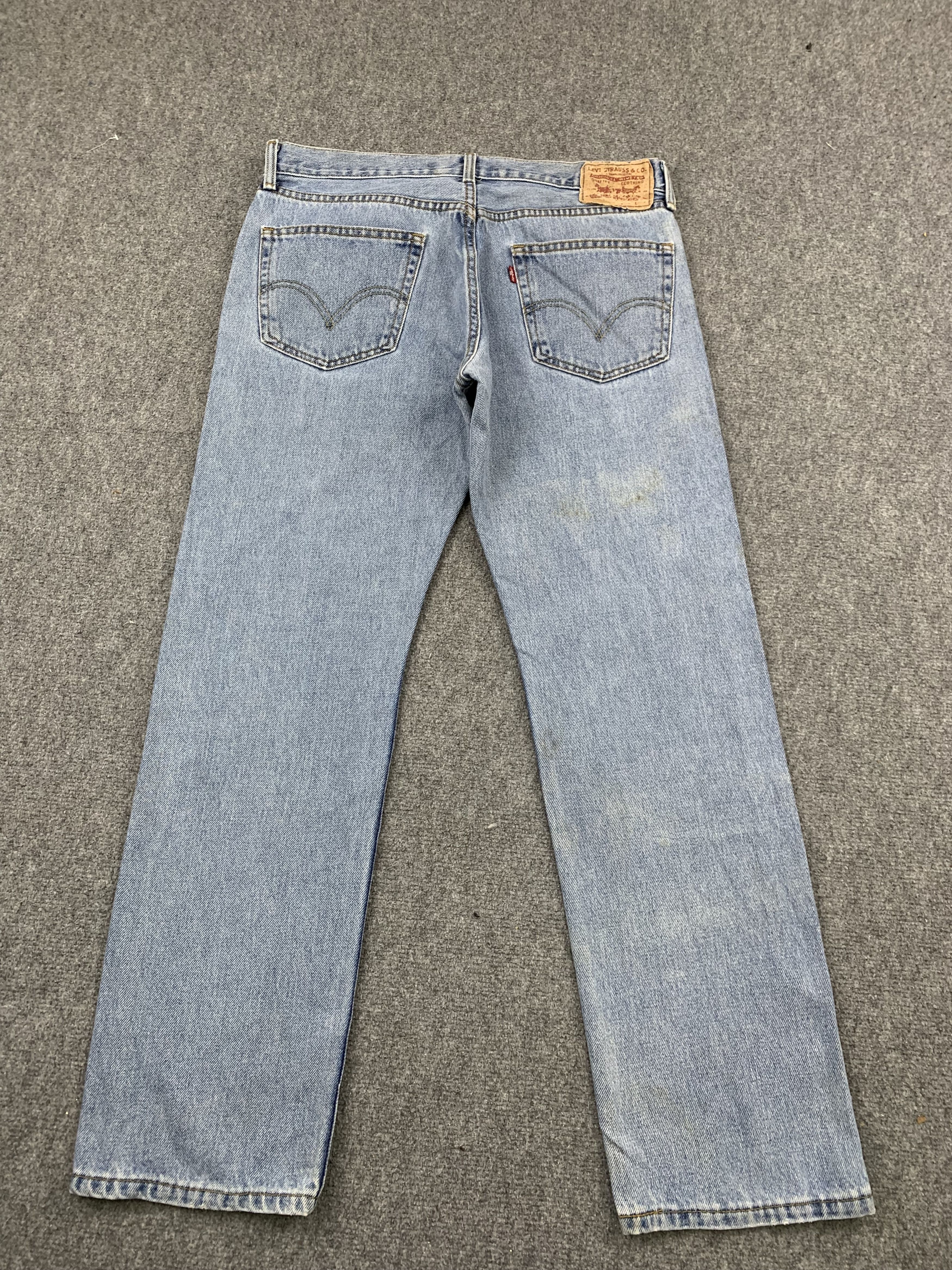 Levi's Vintage Levis 505 Light Wash Jeans DP1795 Size US 35 - 3 Thumbnail