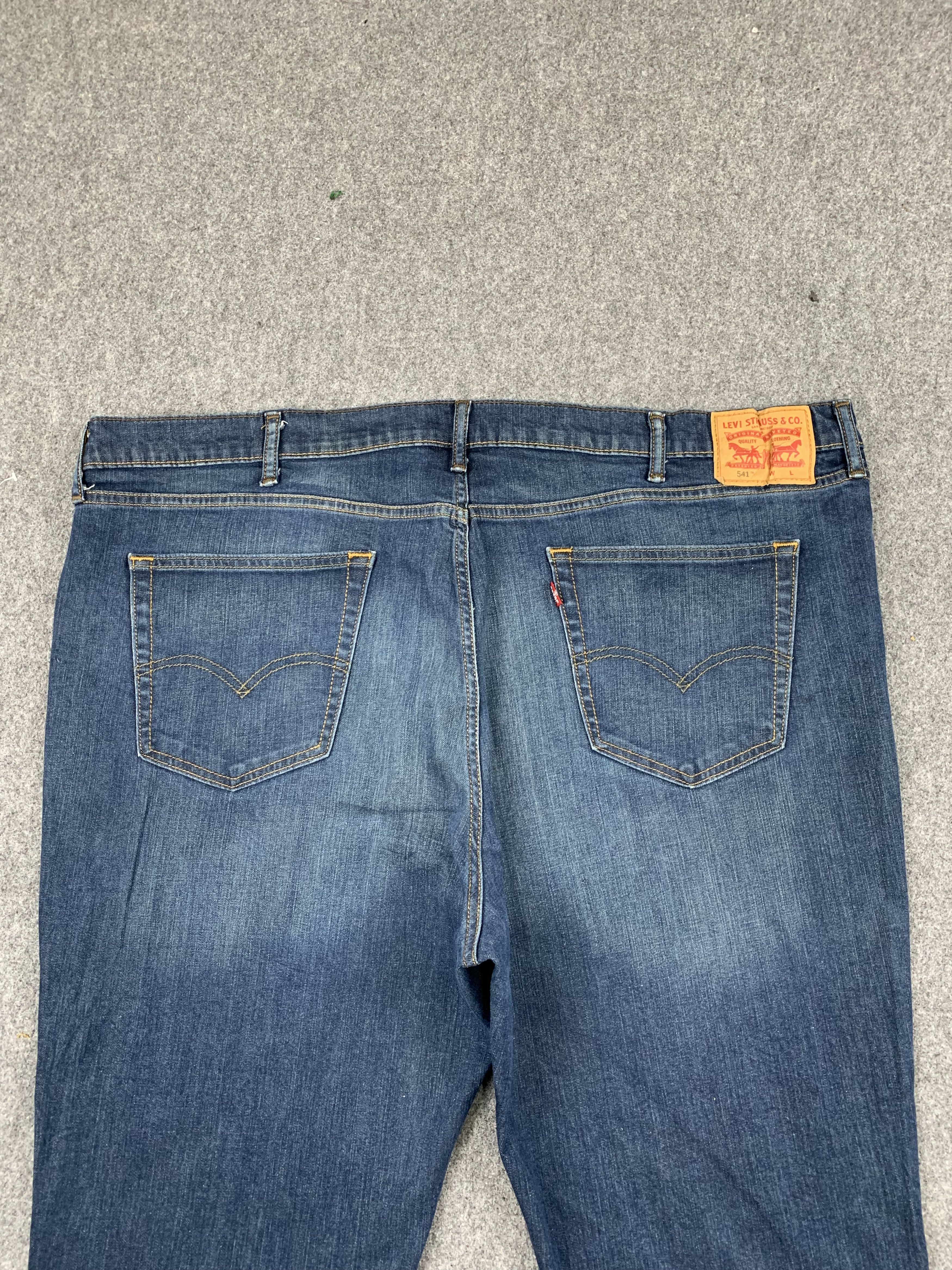 Levi's Vintage Levis 541 Faded Blue Jeans DP1796 Size US 44 / EU 60 - 4 Thumbnail