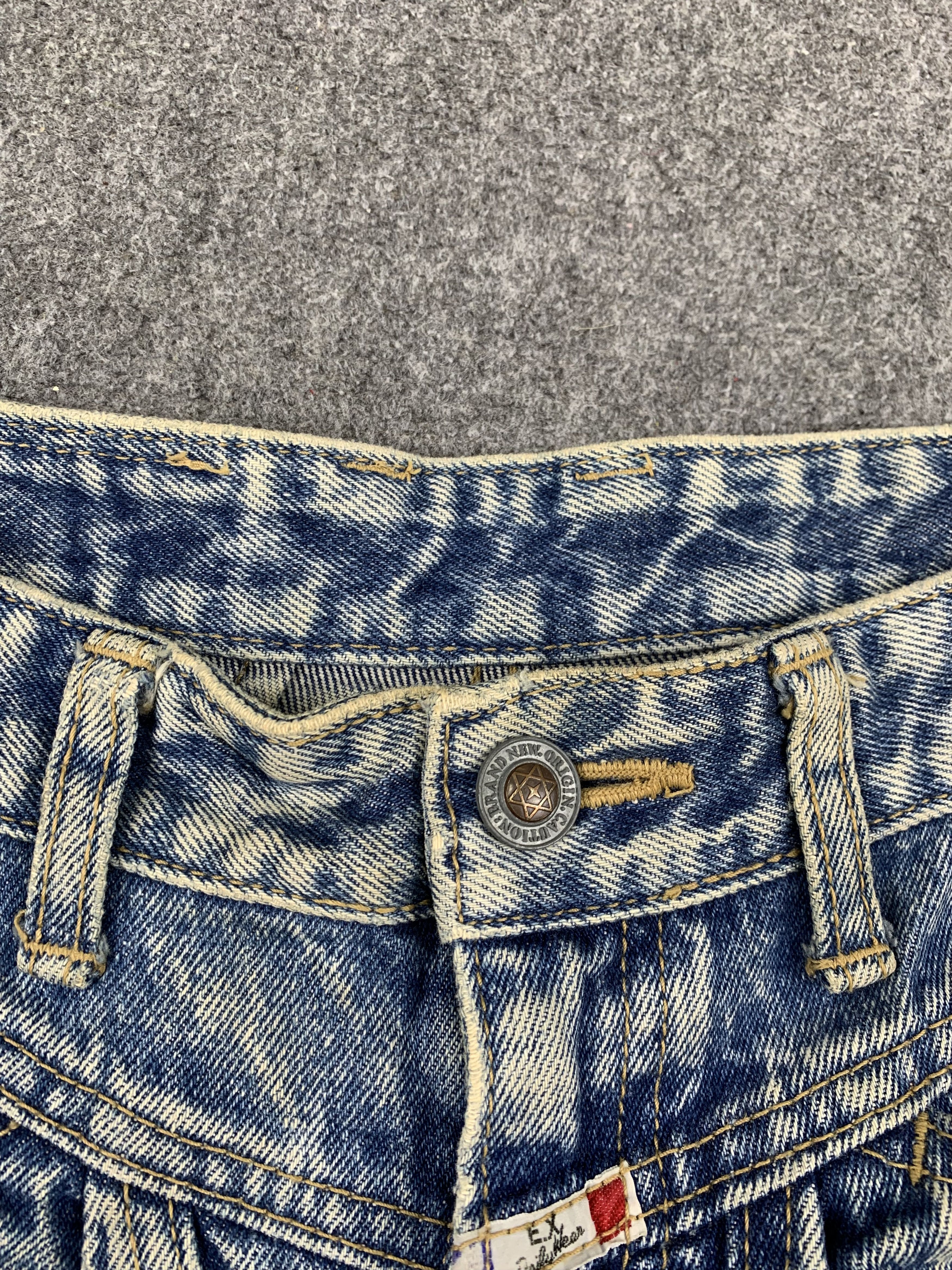 Japanese Brand Vintage Japanese Brand Dirty Light Wash Jeans DP1819 Size US 28 / EU 44 - 11 Thumbnail