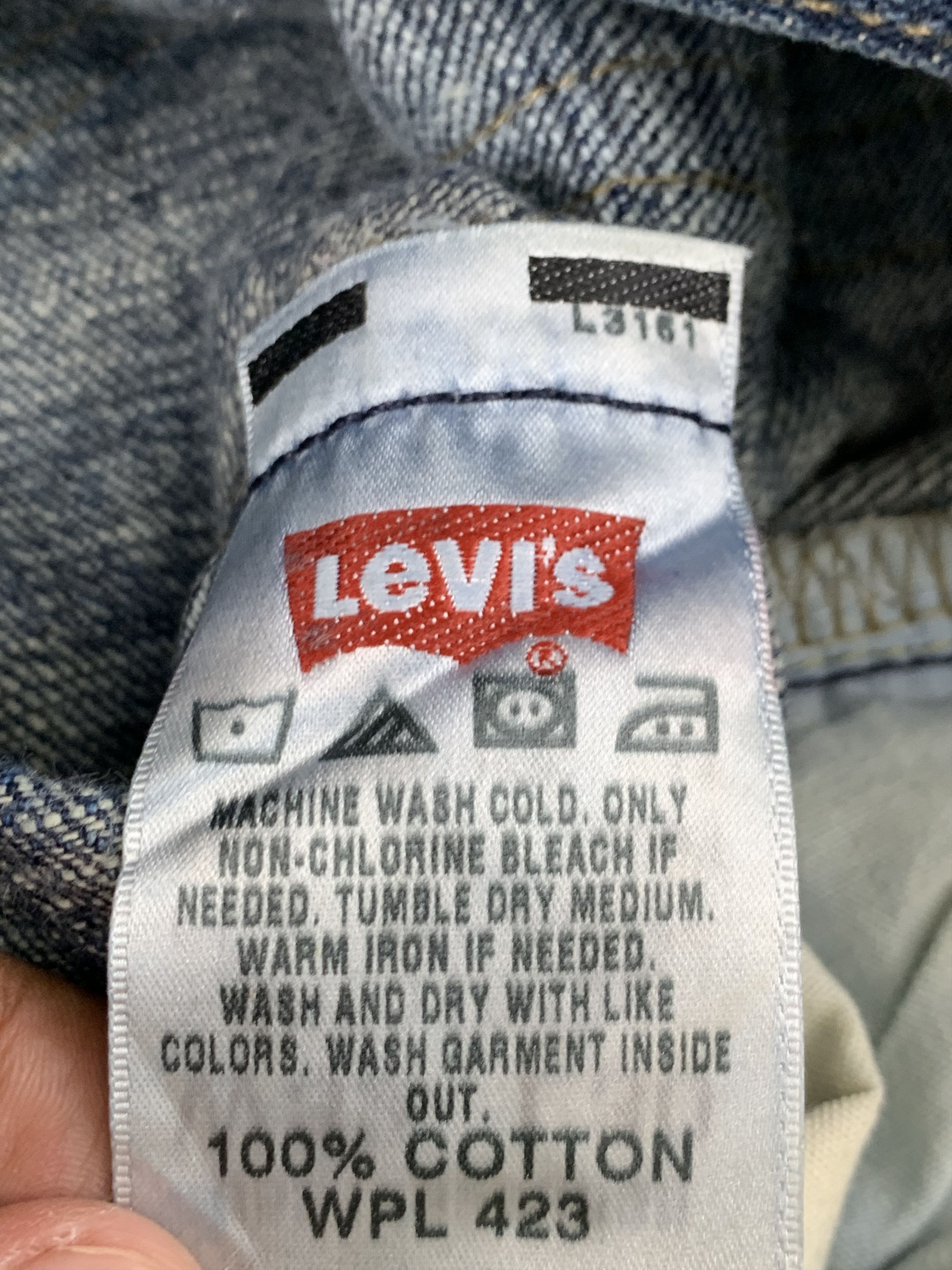 Levi's Vintage Levis 501 Faded Blue Jeans DP1801 Size US 35 - 7 Thumbnail